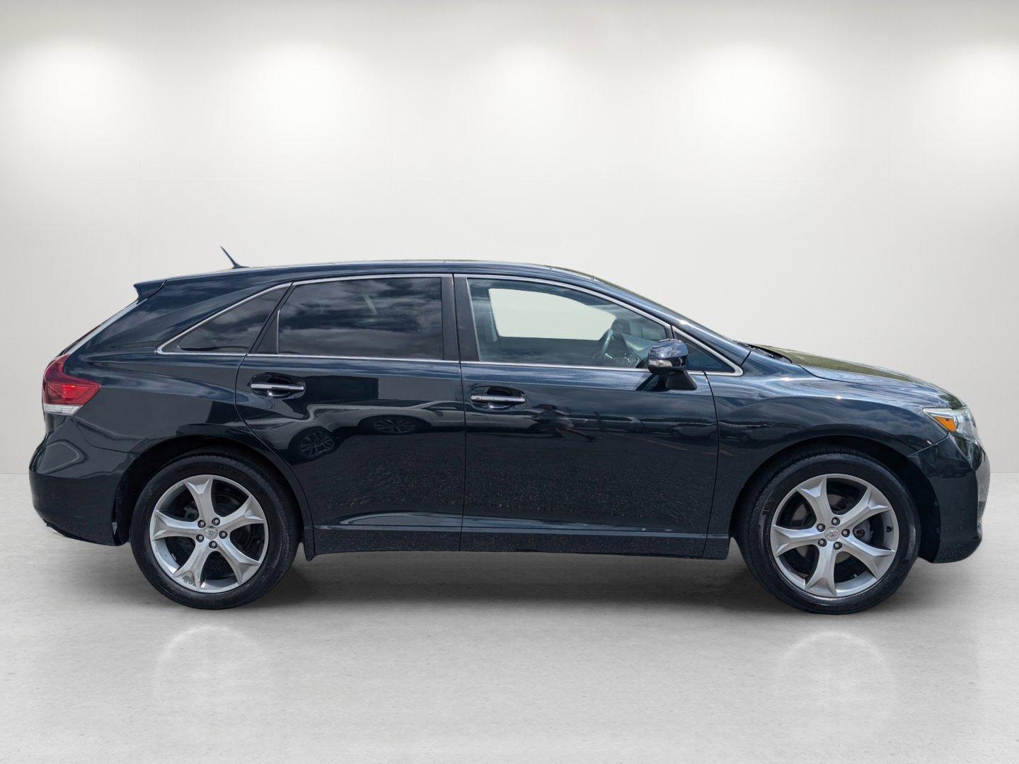 2013 Toyota Venza Limited (4T3BK3BB6DU) with an Gas V6 3.5L/211 engine, 6-Speed Automatic transmission, located at 3959 U.S. 80 W, Phenix City, AL, 36870, (334) 297-4885, 32.469296, -85.135185 - 2013 Toyota Venza Limited - Photo#3