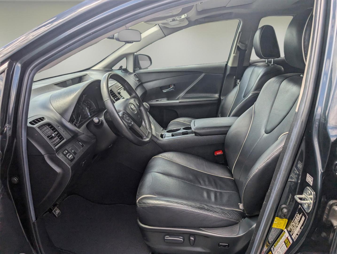 2013 Toyota Venza Limited (4T3BK3BB6DU) with an Gas V6 3.5L/211 engine, 6-Speed Automatic transmission, located at 3959 U.S. 80 W, Phenix City, AL, 36870, (334) 297-4885, 32.469296, -85.135185 - 2013 Toyota Venza Limited - Photo#8