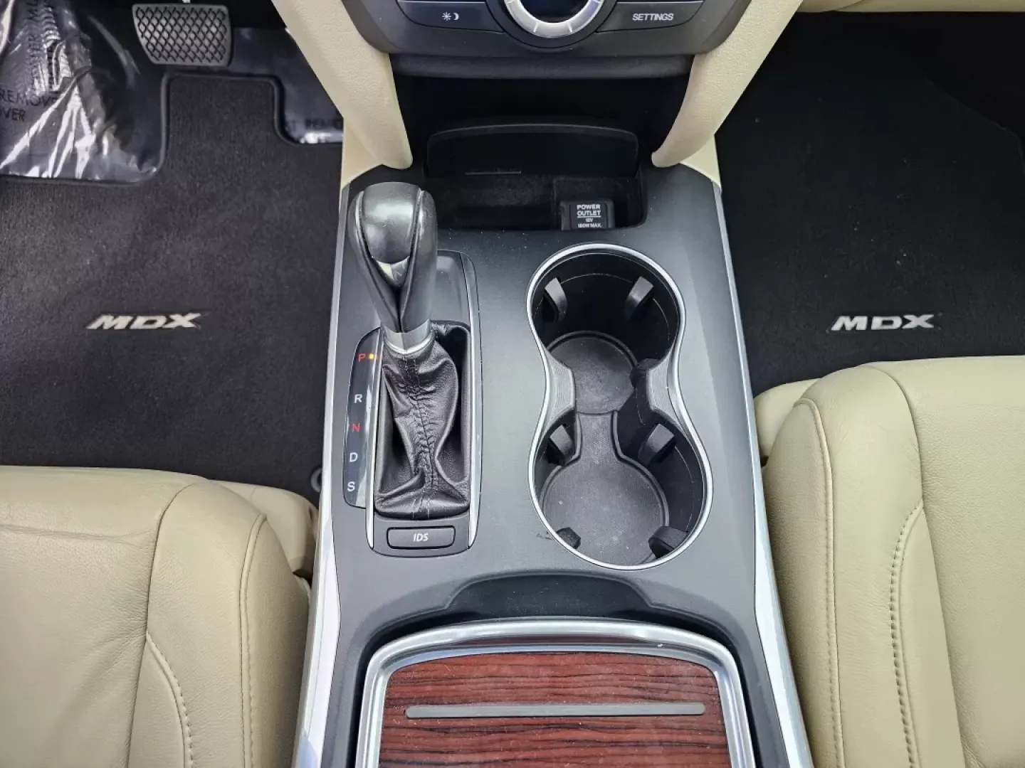 2014 Acura MDX Tech Pkg (5FRYD3H49EB) with an Other engine, located at 3959 U.S. 80 W, Phenix City, AL, 36870, (334) 297-4885, 32.469296, -85.135185 - **Experience Unmatched Comfort and Versatility with the 2014 Acura MDX Tech Pkg at Gils Auto Phenix City**<br /> <br /> Are you ready to elevate your family adventures or enhance your daily commute? The 2014 Acura MDX Tech Pkg is your perfect companion for all of life's journeys. With its blend of - Photo#12