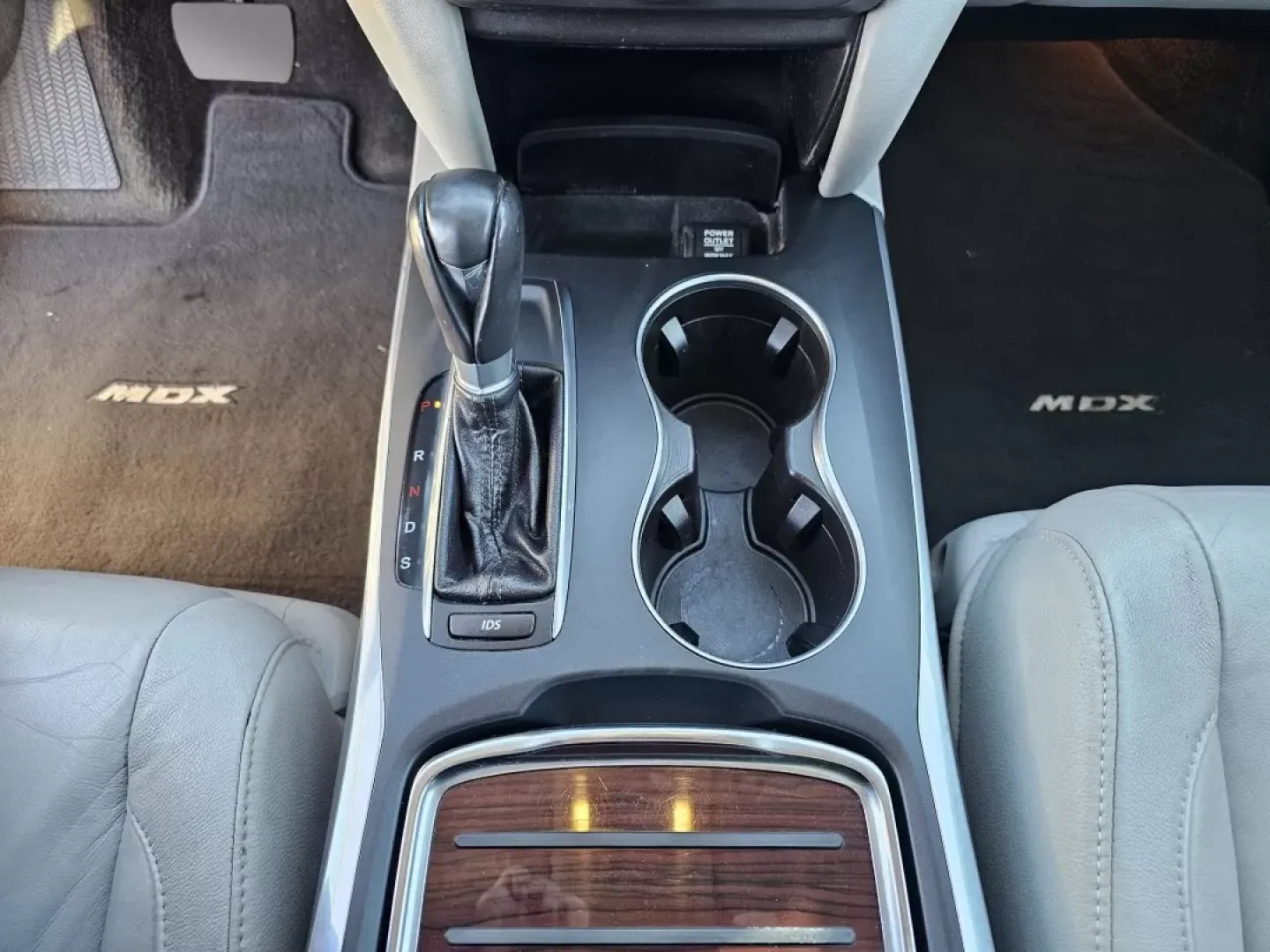 2014 Acura MDX (5FRYD3H2XEB) with an Other engine, located at 7000 Northlake Connector, Columbus, GA, 31904, (706) 987-8085, 32.524975, -84.978134 - **Experience Luxury and Versatility with the 2014 Acura MDX at Gils Auto - Phenix City!**<br /> <br /> Are you searching for the perfect family SUV that combines luxury, space, and reliability? Look no further than the 2014 Acura MDX, now available at Gils Auto, your trusted Buy Here Pay Here dealer - Photo#12