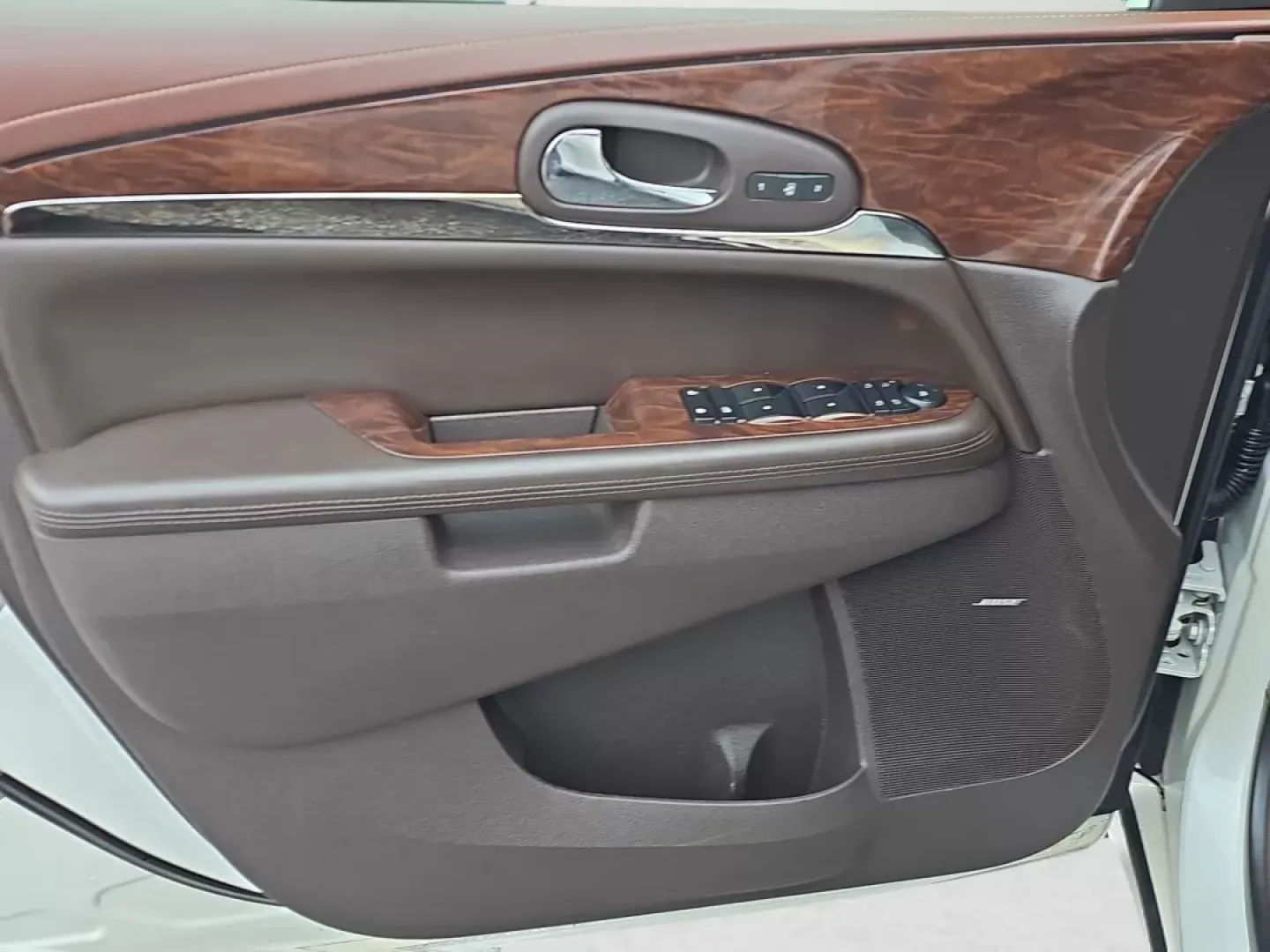 2014 /Cocoa Buick Enclave Premium (5GAKRCKD6EJ) with an Other engine, located at 804 22nd Ave, Phenix City, AL, 36870, (334) 297-1860, 32.484749, -85.024475 - Elevate your family adventures with the exquisite 2014 Buick Enclave Premium! This luxurious SUV is not just a vehicle; it's an experience crafted for comfort, safety, and versatility, making it perfect for growing families and weekend road trips alike. With ample seating for up to seven passengers, - Photo#9