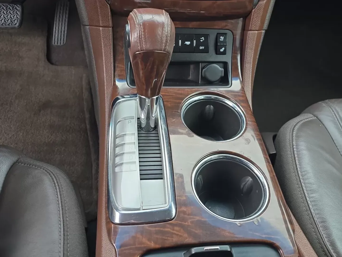 2014 /Cocoa Buick Enclave Premium (5GAKRCKD6EJ) with an Other engine, located at 804 22nd Ave, Phenix City, AL, 36870, (334) 297-1860, 32.484749, -85.024475 - Elevate your family adventures with the exquisite 2014 Buick Enclave Premium! This luxurious SUV is not just a vehicle; it's an experience crafted for comfort, safety, and versatility, making it perfect for growing families and weekend road trips alike. With ample seating for up to seven passengers, - Photo#16