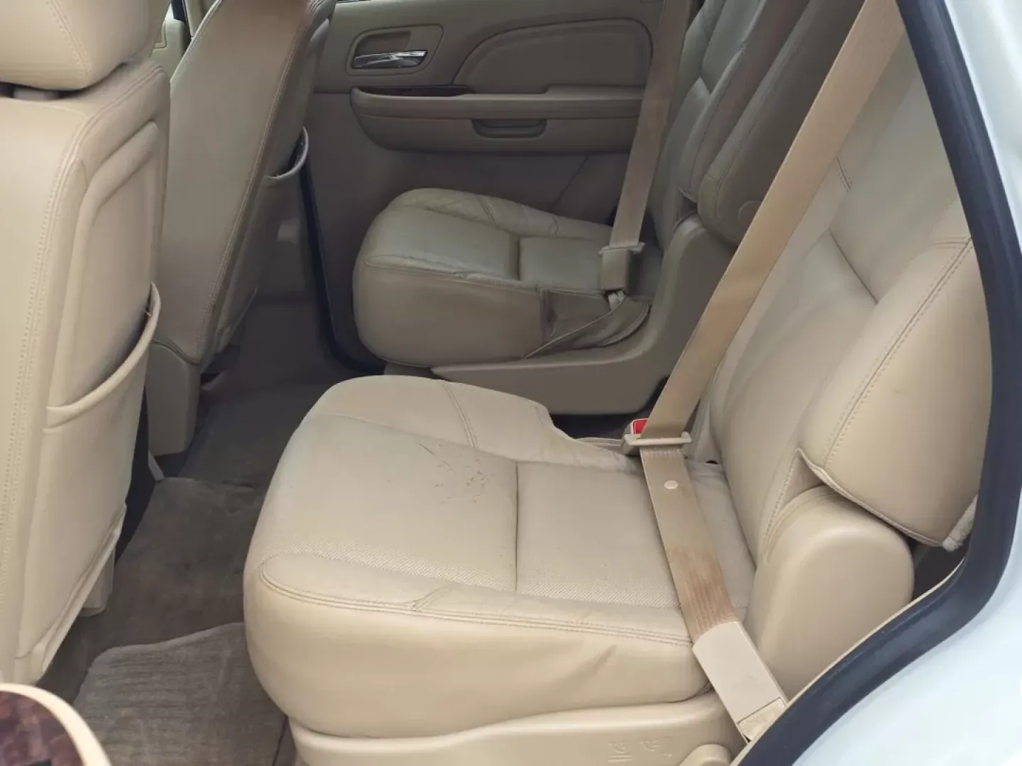 2014 /Cashmere w/Cocoa Accents Cadillac Escalade Premium (1GYS3CEF2ER) with an Other engine, located at 5115 14th Ave., Columbus, GA, 31904, (706) 323-0345, 32.511494, -84.971046 - Experience the ultimate in luxury and performance with the 2014 Cadillac Escalade, available now at Gils Auto in Phenix City, AL. This stunning SUV is designed for families, adventurers, and commuters alike, offering ample space, advanced technology, and refined features that cater to a variety of l - Photo#13