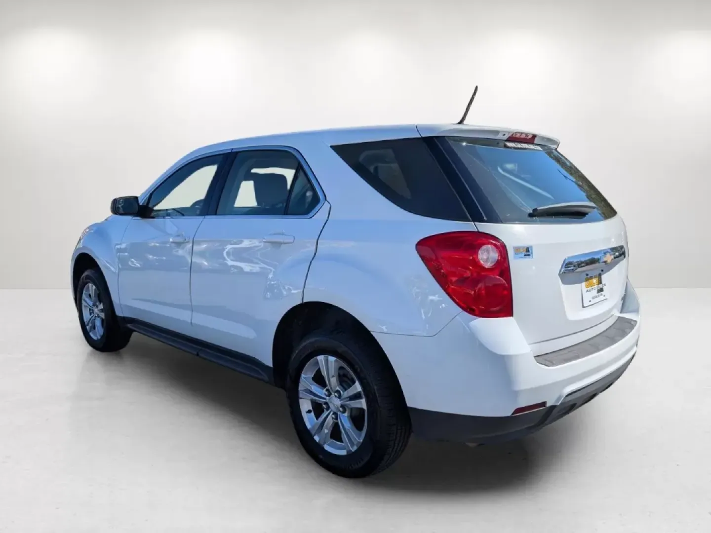 2014 /Jet Black Chevrolet Equinox LS (2GNALAEK0E6) with an Other engine, located at 3959 U.S. 80 W, Phenix City, AL, 36870, (334) 297-4885, 32.469296, -85.135185 - **Discover Your Next Adventure with the 2014 Chevrolet Equinox at Gils Auto!**<br /> <br /> Are you ready to elevate your driving experience? The 2014 Chevrolet Equinox LS, now available at Gils Auto in Phenix City, AL, is the perfect SUV for budget-conscious buyers looking for reliability and versa - Photo#7