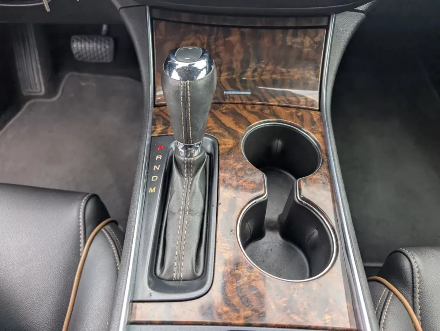 2014 /Jet Black Chevrolet Impala LT (1G1125S32EU) with an Other engine, located at 804 22nd Ave, Phenix City, AL, 36870, (334) 297-1860, 32.484749, -85.024475 - Experience the perfect blend of comfort, style, and technology with this stunning 2014 Chevrolet Impala LT, now available at Gils Auto in Phenix City, AL. Whether you're commuting to work, taking the family on weekend adventures, or simply running errands around town, this sedan brings a level of so - Photo#13