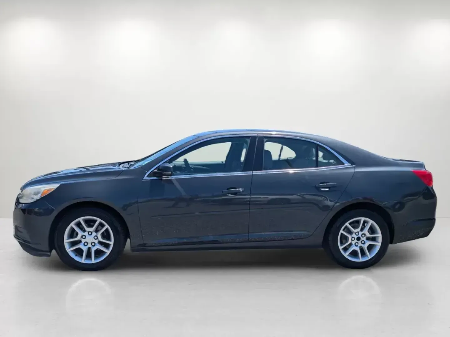 2014 /Jet Black/Titanium Chevrolet Malibu LT (1G11C5SL4EF) with an Gas I4 2.5L/150 engine, 6-Speed Automatic transmission, located at 3959 U.S. 80 W, Phenix City, AL, 36870, (334) 297-4885, 32.469296, -85.135185 - 2014 Chevrolet Malibu LT - Photo#7