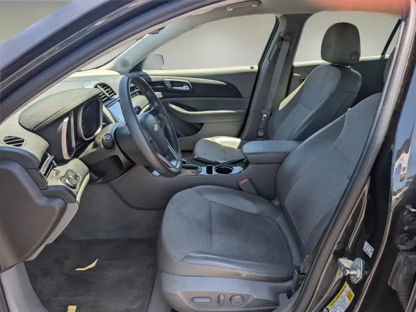 2014 /Jet Black/Titanium Chevrolet Malibu LT (1G11C5SL4EF) with an Gas I4 2.5L/150 engine, 6-Speed Automatic transmission, located at 3959 U.S. 80 W, Phenix City, AL, 36870, (334) 297-4885, 32.469296, -85.135185 - 2014 Chevrolet Malibu LT - Photo#9