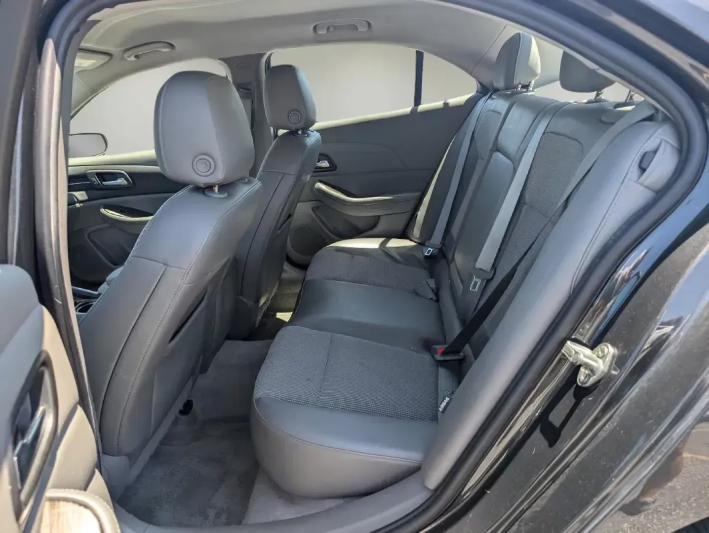 2014 /Jet Black/Titanium Chevrolet Malibu LT (1G11C5SL4EF) with an Gas I4 2.5L/150 engine, 6-Speed Automatic transmission, located at 3959 U.S. 80 W, Phenix City, AL, 36870, (334) 297-4885, 32.469296, -85.135185 - 2014 Chevrolet Malibu LT - Photo#10