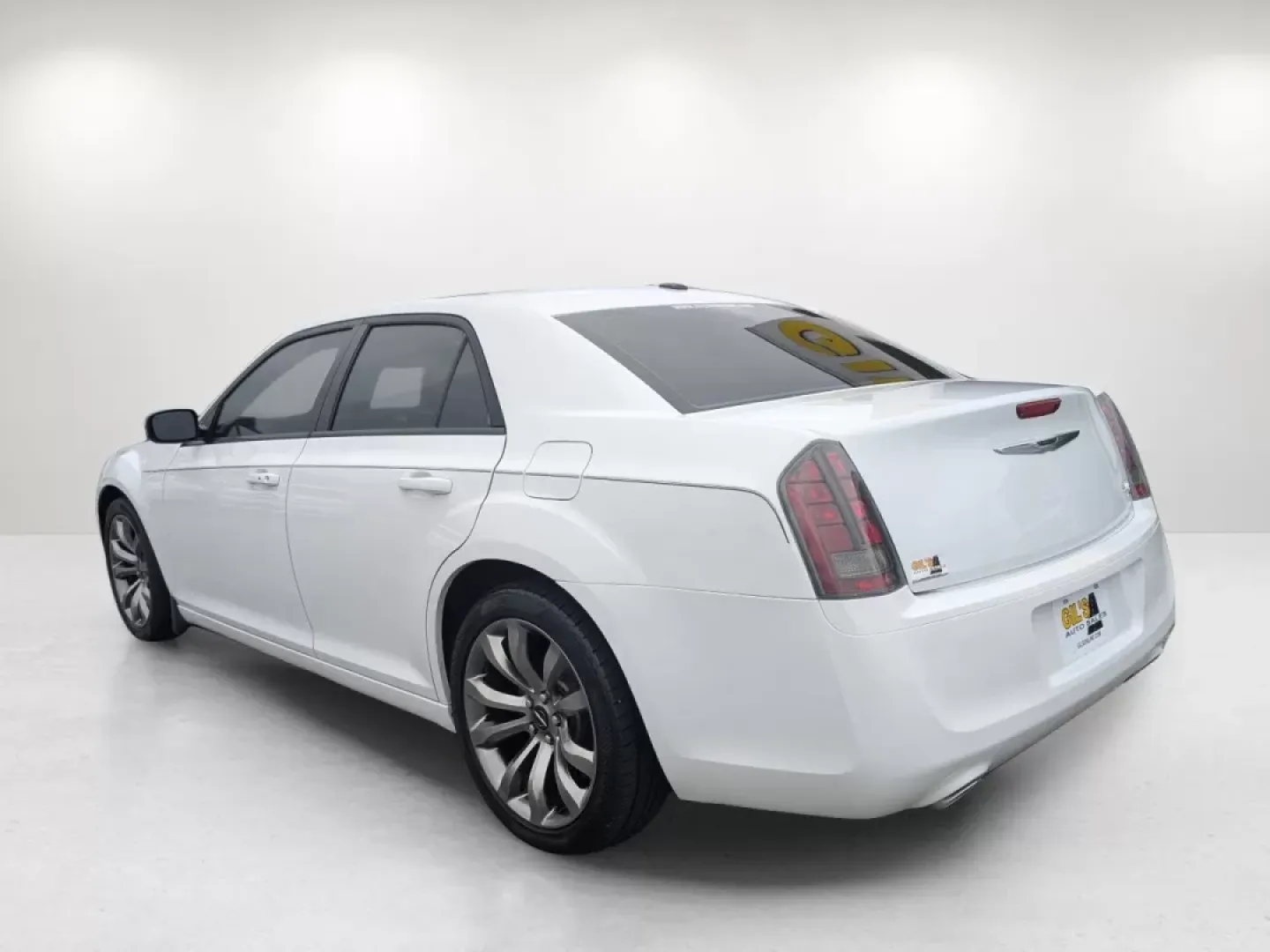 2014 /Ambassador Blue/Black Chrysler 300 300S (2C3CCABG3EH) with an Other engine, located at 5115 14th Ave., Columbus, GA, 31904, (706) 323-0345, 32.511494, -84.971046 - **Experience Luxury and Performance with the 2014 Chrysler 300S at Gils Auto!**<br /> <br /> Imagine cruising through Phenix City, AL, in a stylish sedan that seamlessly blends luxury with powerful performance-a vehicle that's perfect for both your daily commute and spontaneous weekend adventures. T - Photo#6