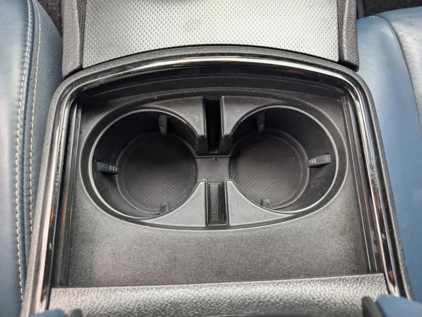 2014 /Ambassador Blue/Black Chrysler 300 300S (2C3CCABG3EH) with an Other engine, located at 5115 14th Ave., Columbus, GA, 31904, (706) 323-0345, 32.511494, -84.971046 - **Experience Luxury and Performance with the 2014 Chrysler 300S at Gils Auto!**<br /> <br /> Imagine cruising through Phenix City, AL, in a stylish sedan that seamlessly blends luxury with powerful performance-a vehicle that's perfect for both your daily commute and spontaneous weekend adventures. T - Photo#11
