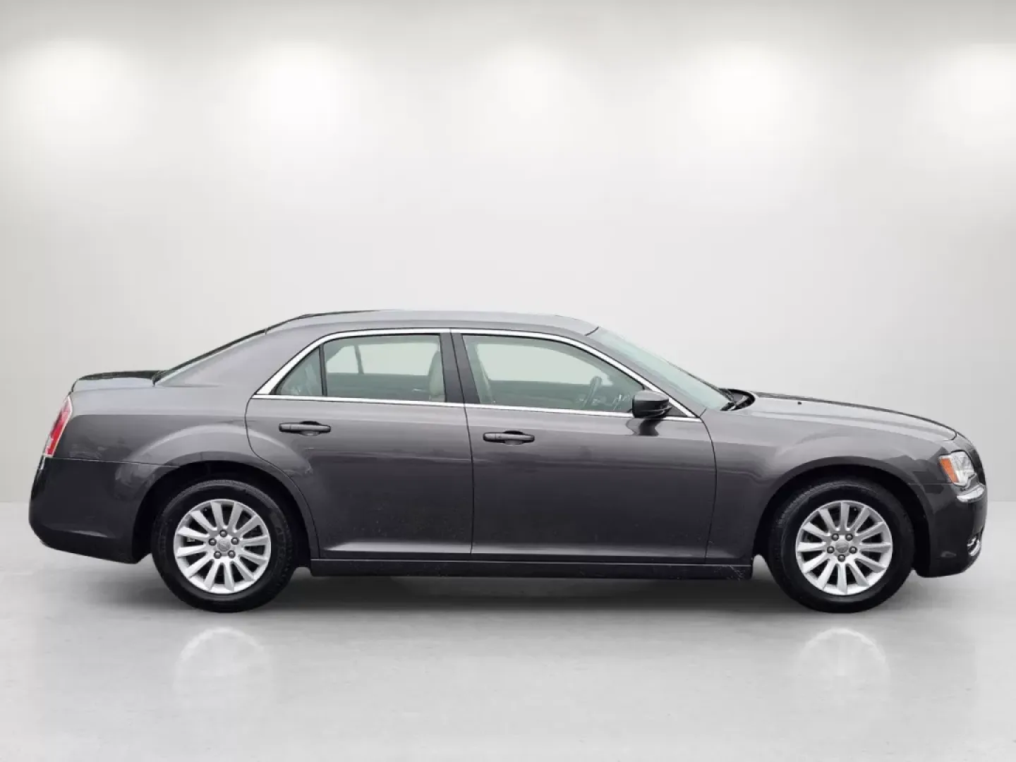 2014 /Lt Frost Beige/Black Chrysler 300 (2C3CCAAG0EH) with an Other engine, located at 5115 14th Ave., Columbus, GA, 31904, (706) 323-0345, 32.511494, -84.971046 - Discover the perfect blend of comfort, style, and performance with this stunning 2014 Chrysler 300, available now at Gils Auto in Phenix City, AL! Whether you're commuting to work, heading out for a weekend adventure, or simply running errands, this elegant sedan is designed to elevate your driving - Photo#3