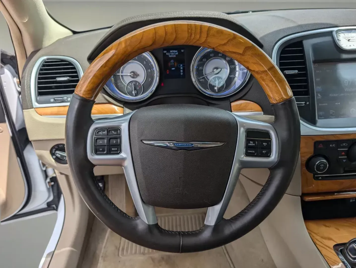 2014 /Lt Frost/Dk Frost Beige Chrysler 300 300C (2C3CCAEG5EH) with an Regular Unleaded V-6 3.6 L/220 engine, 8-Speed Automatic w/OD transmission, located at 5115 14th Ave., Columbus, GA, 31904, (706) 323-0345, 32.511494, -84.971046 - **Experience Luxury and Comfort with the 2014 Chrysler 300C at Gils Auto - Columbus!** <br /> <br /> Are you in the market for a vehicle that marries sophistication with performance, all while being accessible even with a less-than-perfect credit score? Look no further! At Gils Auto, your trusted Bu - Photo#15