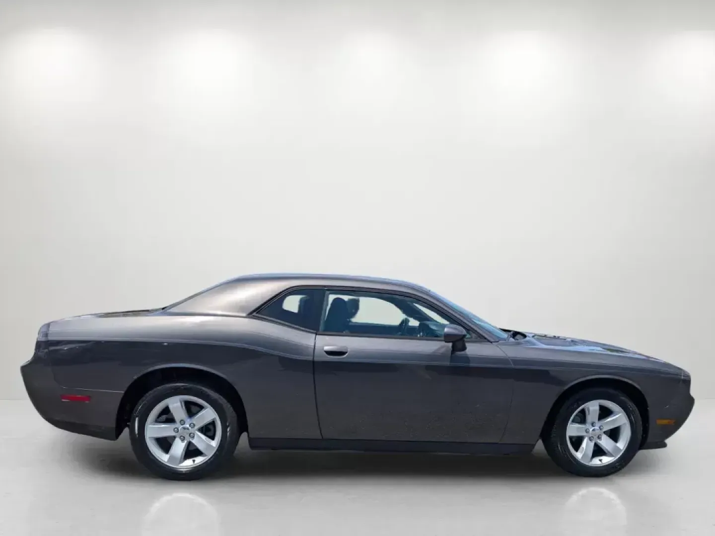 2014 /Dark Slate Gray Dodge Challenger SXT (2C3CDYAG3EH) with an Regular Unleaded V-6 3.6 L/220 engine, 5-Speed Automatic w/OD transmission, located at 5115 14th Ave., Columbus, GA, 31904, (706) 323-0345, 32.511494, -84.971046 - 2014 Dodge Challenger SXT - Photo#3