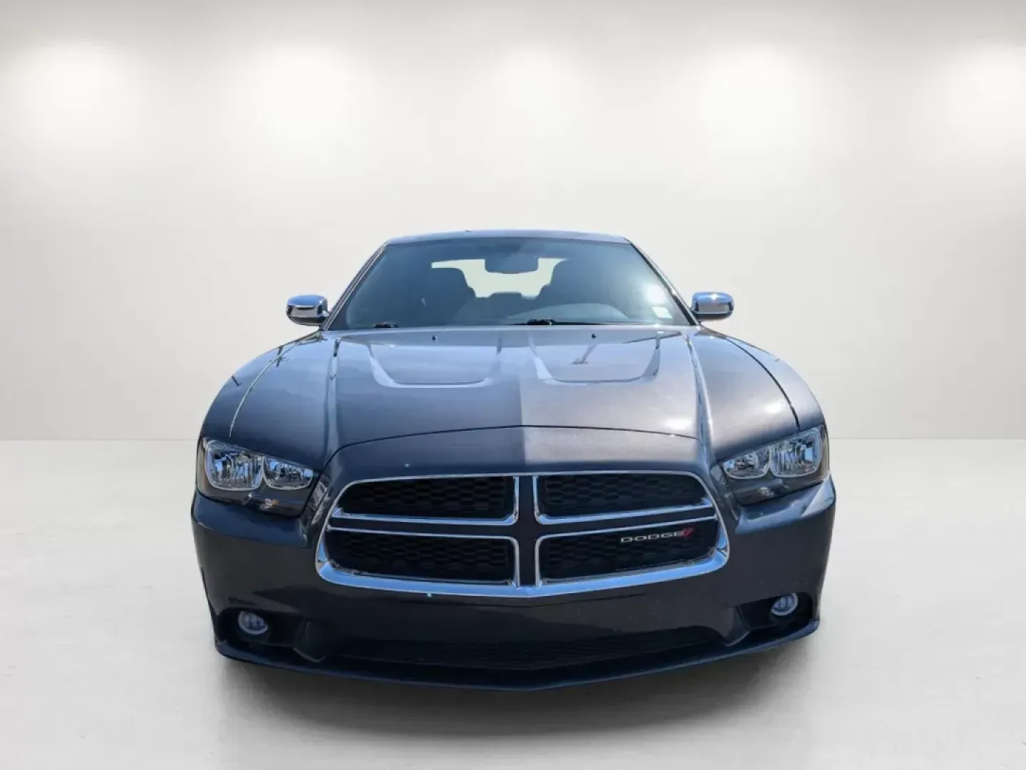2014 /Black/Lt Frost Beige Dodge Charger SE (2C3CDXBG0EH) with an Regular Unleaded V-6 3.6 L/220 engine, 8-Speed Automatic w/OD transmission, located at 3959 U.S. 80 W, Phenix City, AL, 36870, (334) 297-4885, 32.469296, -85.135185 - 2014 Dodge Charger SE - Photo#2