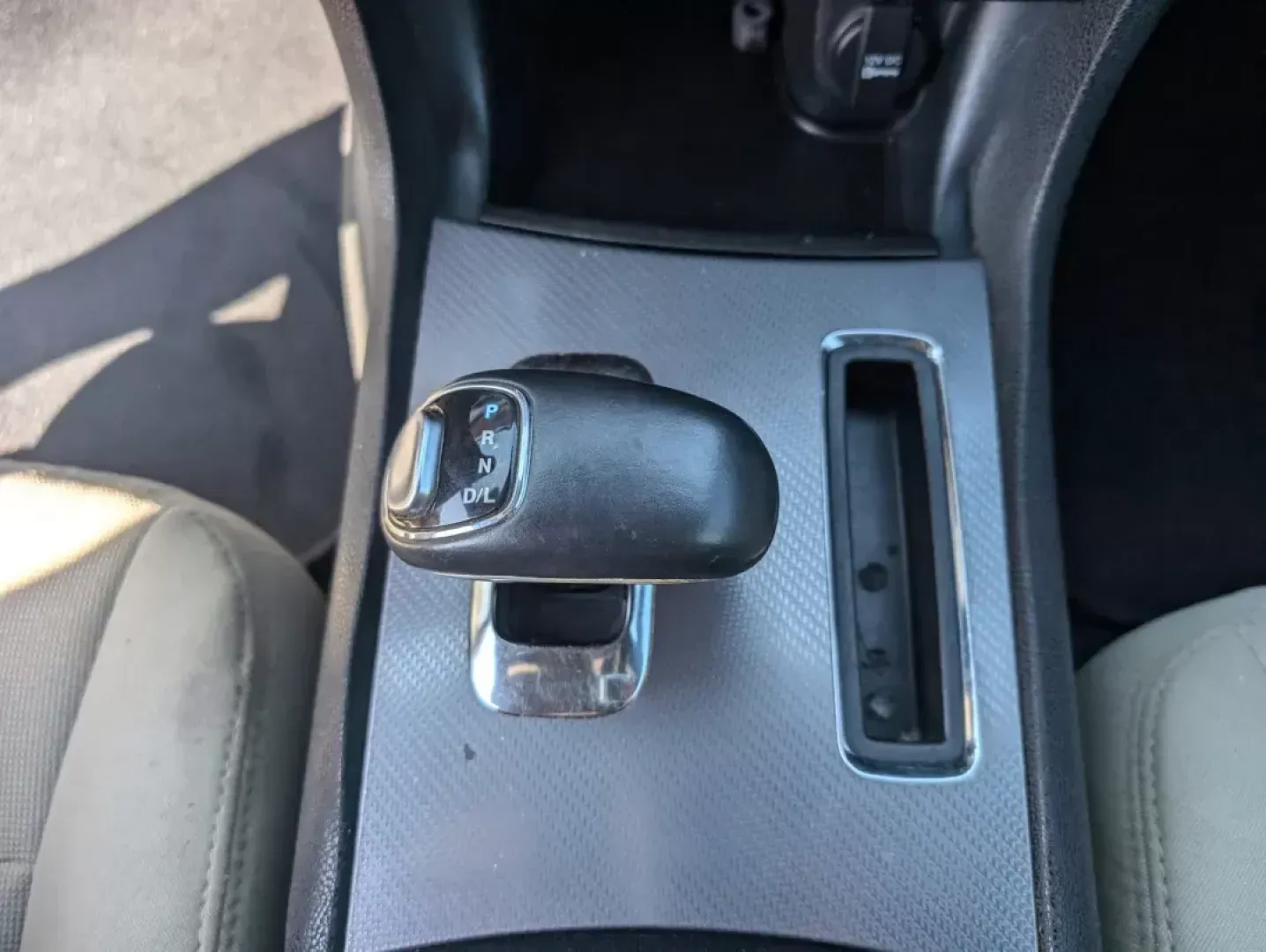 2014 /Black/Lt Frost Beige Dodge Charger SE (2C3CDXBG0EH) with an Regular Unleaded V-6 3.6 L/220 engine, 8-Speed Automatic w/OD transmission, located at 3959 U.S. 80 W, Phenix City, AL, 36870, (334) 297-4885, 32.469296, -85.135185 - 2014 Dodge Charger SE - Photo#13