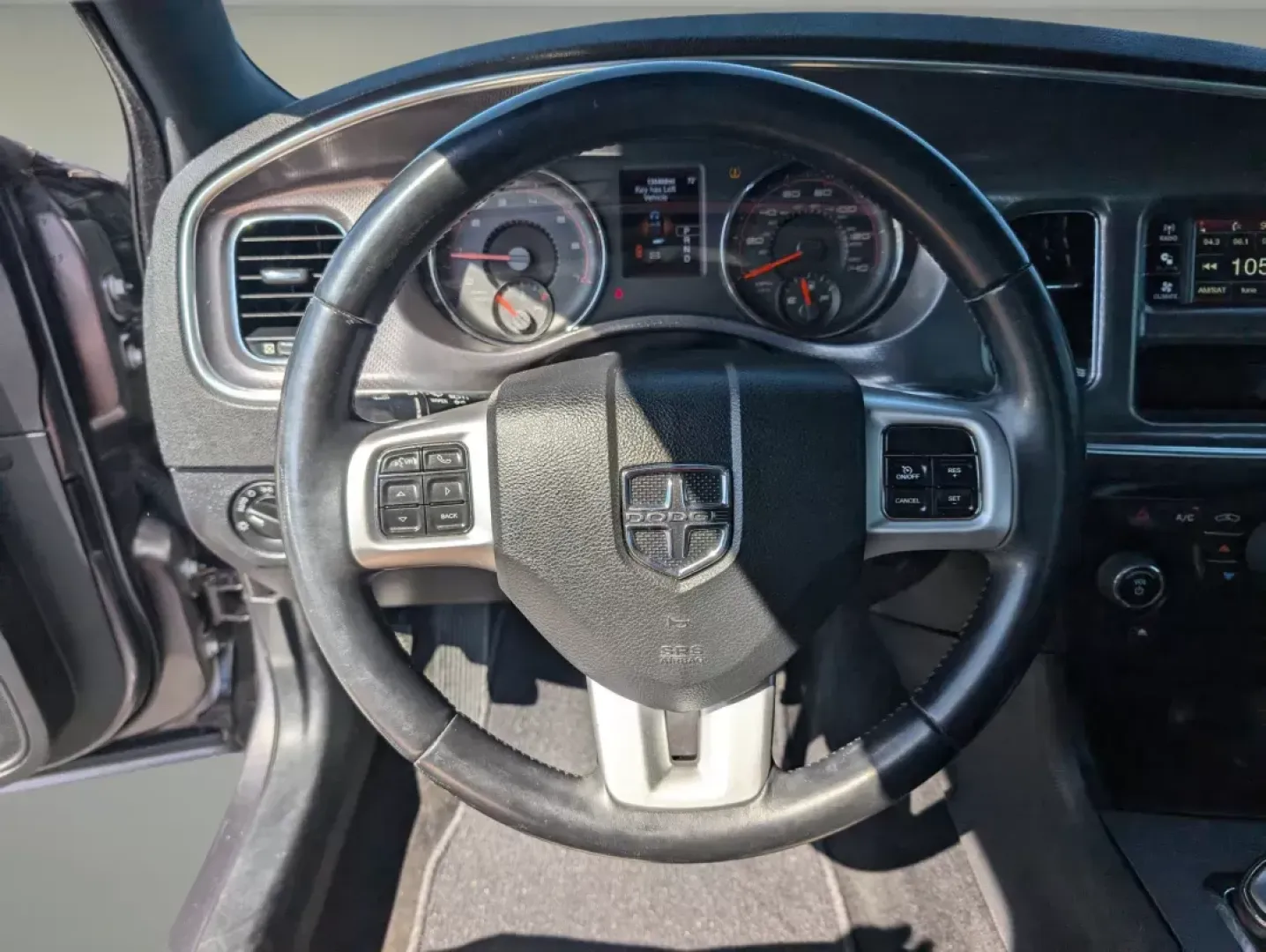 2014 /Black/Lt Frost Beige Dodge Charger SE (2C3CDXBG0EH) with an Regular Unleaded V-6 3.6 L/220 engine, 8-Speed Automatic w/OD transmission, located at 3959 U.S. 80 W, Phenix City, AL, 36870, (334) 297-4885, 32.469296, -85.135185 - 2014 Dodge Charger SE - Photo#16