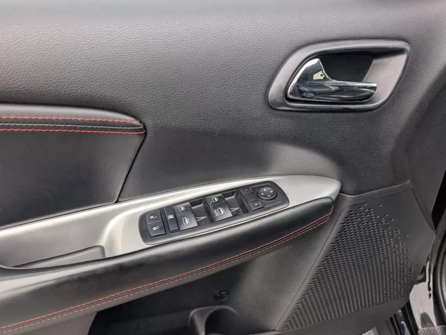 2014 /Black/Red Dodge Journey R/T (3C4PDCEG4ET) with an Other engine, located at 3959 U.S. 80 W, Phenix City, AL, 36870, (334) 297-4885, 32.469296, -85.135185 - ### 2014 Dodge Journey R/T: Your Perfect Family Adventure Vehicle<br /> <br /> Are you in search of a versatile SUV that can effortlessly adapt to your growing family, weekend adventures, or daily commuting needs? Look no further than this 2014 Dodge Journey R/T, proudly available at Gils Auto in Ph - Photo#8