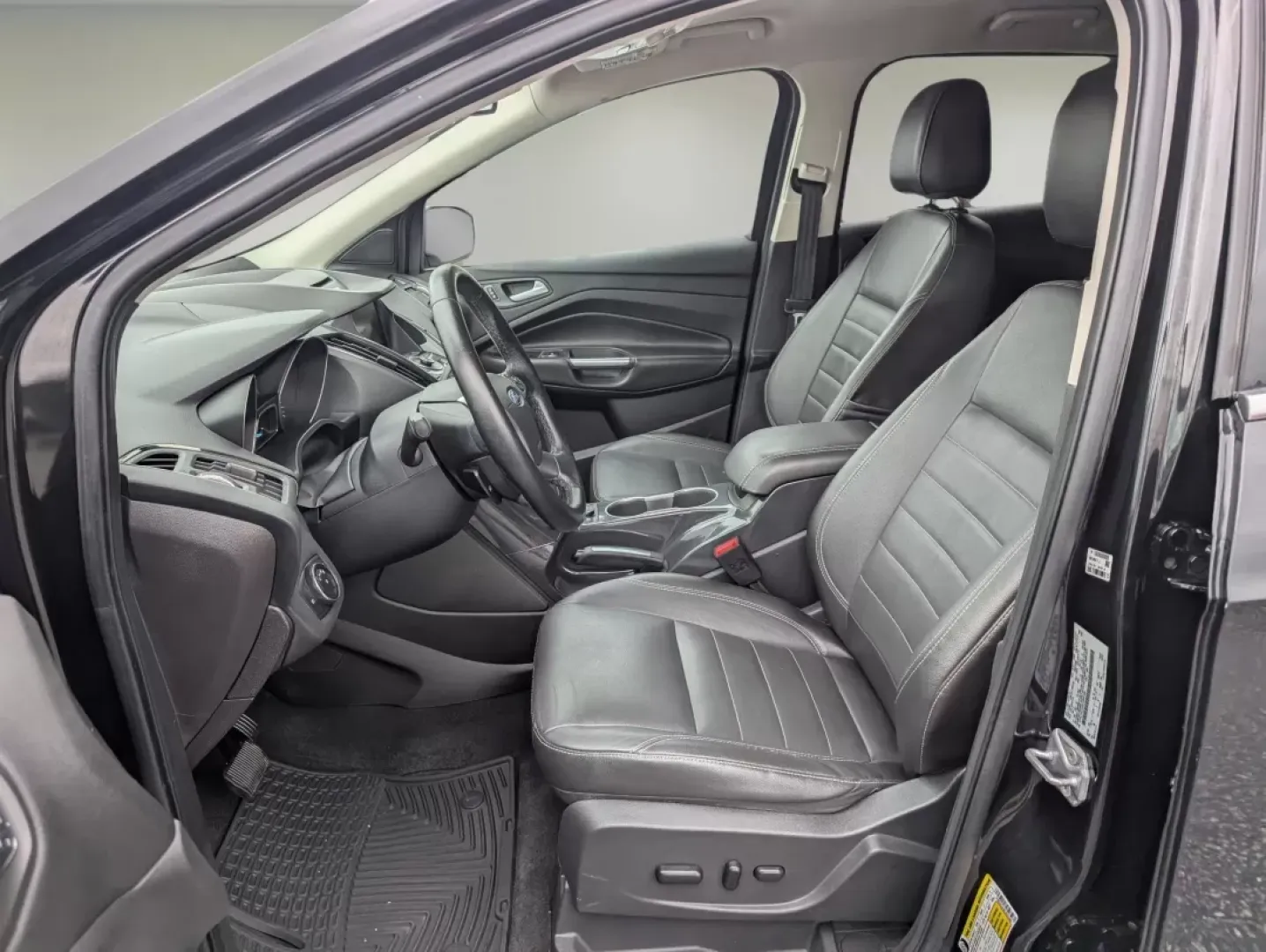 2014 Ford Escape Titanium (1FMCU0JX9EU) with an Other engine, located at 5115 14th Ave., Columbus, GA, 31904, (706) 323-0345, 32.511494, -84.971046 - Discover the perfect balance of style, comfort, and versatility with the 2014 Ford Escape Titanium available at Gils Auto in Phenix City, AL. Whether you're a busy parent juggling activities, a commuter navigating the daily grind, or an adventure-seeker ready to hit the road, this SUV is designed to - Photo#9