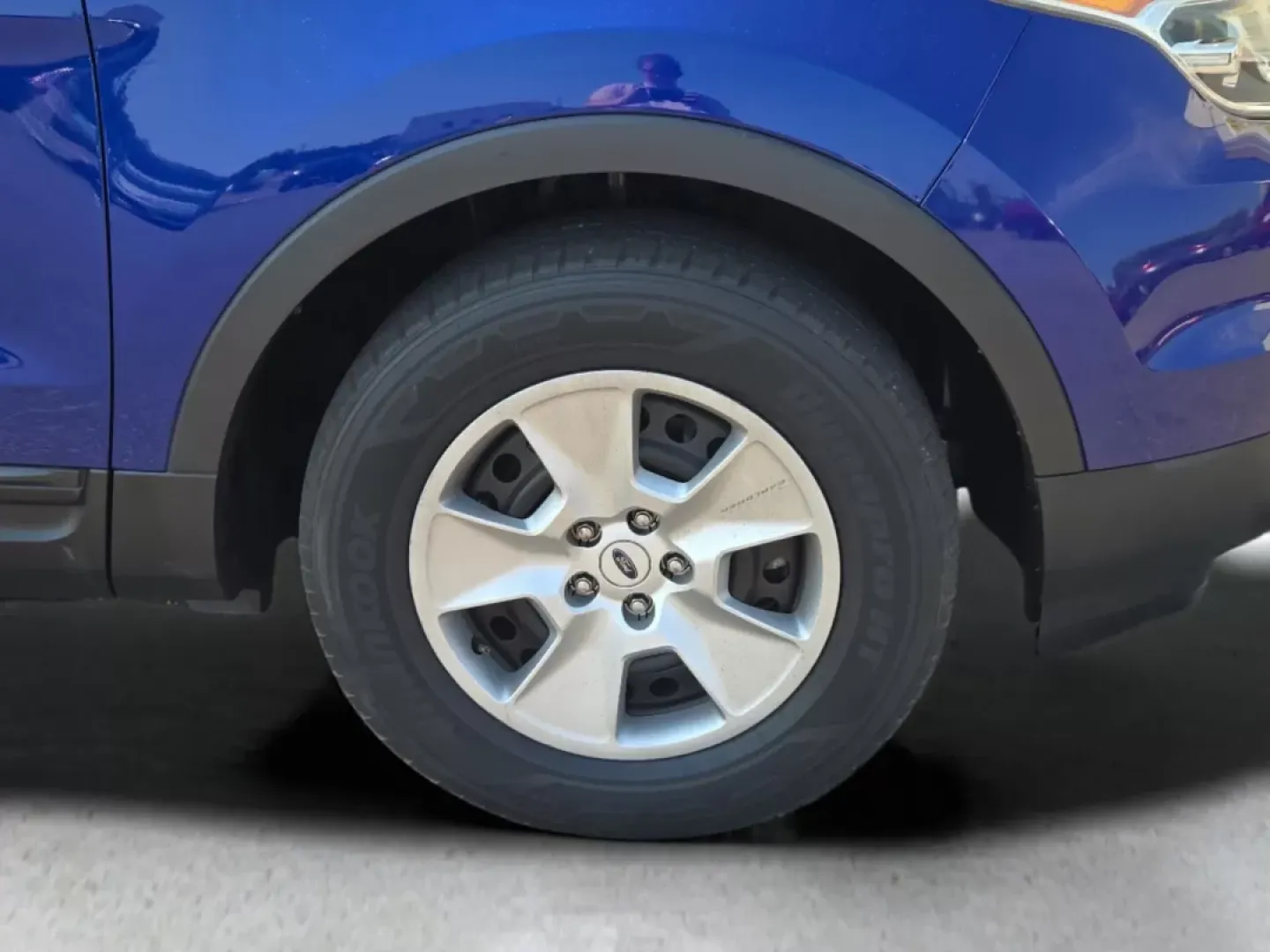 2014 Ford Explorer Base (1FM5K7B81EG) with an Other engine, located at 521 Old Farm Lane Rd, Prattville, AL, 36066, (334) 325-1505, 32.482460, -86.416367 - **Adventure Awaits: Discover the 2014 Ford Explorer at Gils Auto - Prattville!**<br /> <br /> If you're a growing family or an adventurous spirit, the 2014 Ford Explorer is the perfect companion for your next journey. With its spacious interior and robust features, this SUV is designed to handle eve - Photo#3