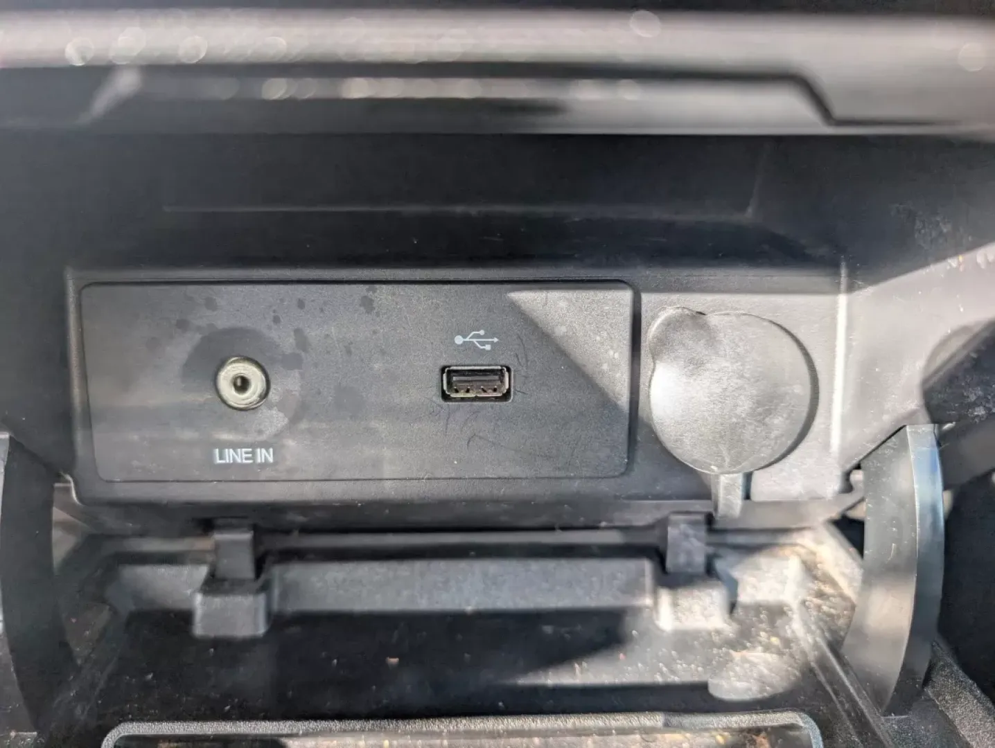 2014 Ford F-150 XLT (1FTFX1CF7EF) with an Other engine, located at 1430 Gateway Drive, Opelika, AL, 36801, (334) 239-0944, 32.637871, -85.409790 - **Unleash Adventure with the 2014 Ford F-150 Your Perfect Companion for Work and Play!**<br /> <br /> Are you ready to elevate your lifestyle with a vehicle that can handle your daily commute, weekend adventures, and everything in between? Look no further than the 2014 Ford F-150, the quintessentia - Photo#13