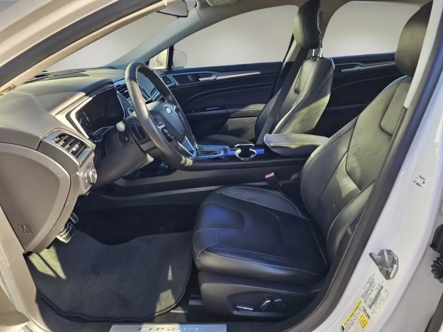 2014 Ford Fusion Titanium (3FA6P0K96ER) with an Other engine, located at 3959 U.S. 80 W, Phenix City, AL, 36870, (334) 297-4885, 32.469296, -85.135185 - **Experience Comfort and Style with This 2014 Ford Fusion Titanium Perfect for Your Daily Commute!**<br /> <br /> Are you looking for a reliable vehicle that perfectly balances comfort, technology, and style? The 2014 Ford Fusion Titanium is your ideal companion, whether you're navigating the bustl - Photo#9