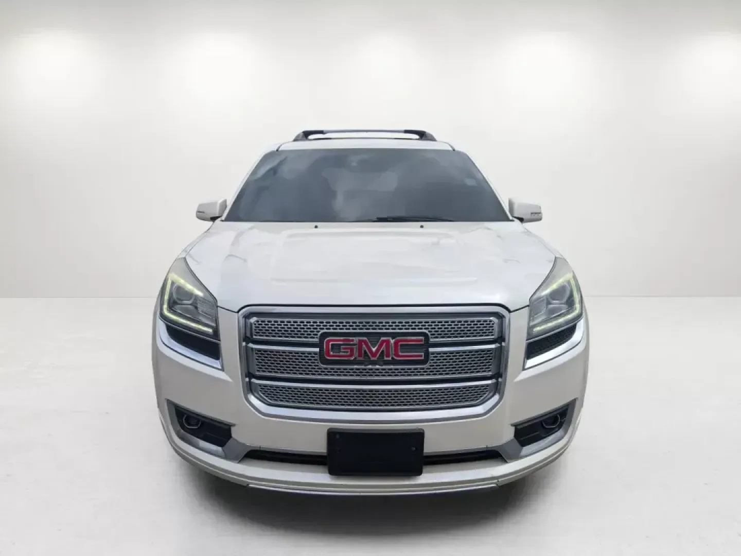 2014 /Cocoa Dune GMC Acadia Denali (1GKKVTKD8EJ) with an Gas V6 3.6L/220 engine, 6-Speed Automatic transmission, located at 1430 Gateway Drive, Opelika, AL, 36801, (334) 239-0944, 32.637871, -85.409790 - 2014 GMC Acadia Denali - Photo#7