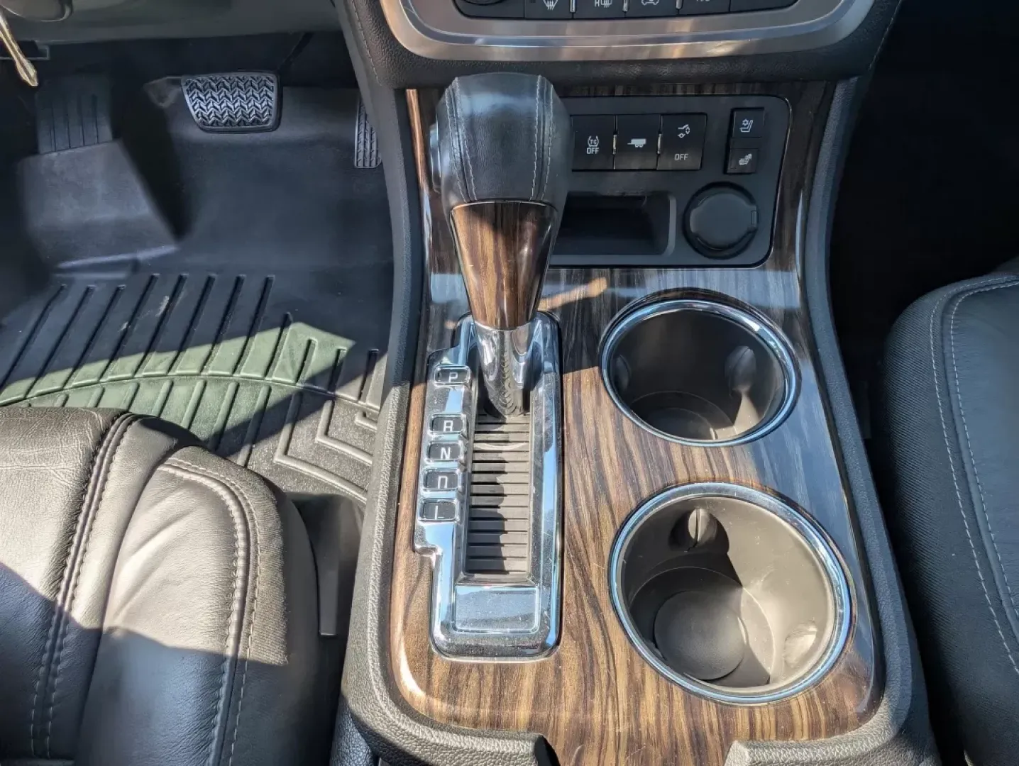 2014 /Ebony GMC Acadia Denali (1GKKVTKD4EJ) with an Other engine, located at 3959 U.S. 80 W, Phenix City, AL, 36870, (334) 297-4885, 32.469296, -85.135185 - **Experience the Family-Friendly Adventure with This 2014 GMC Acadia Denali!**<br /> <br /> Are you ready to elevate your family adventures? The 2014 GMC Acadia Denali offers a blend of elegance and practicality, making it the perfect SUV for growing families and weekend explorers alike. With spacio - Photo#14