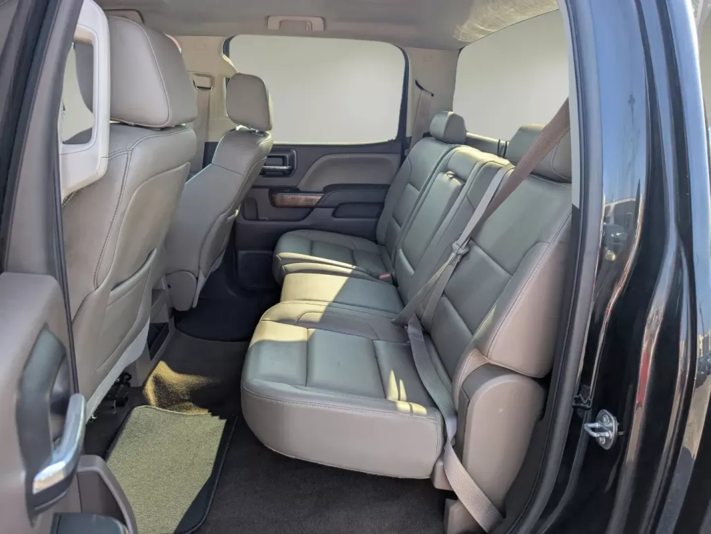 2014 /Cocoa/Dune GMC Sierra 1500 SLT (3GTU2VEC3EG) with an Other engine, located at 7000 Northlake Connector, Columbus, GA, 31904, (706) 987-8085, 32.524975, -84.978134 - **Unleash Your Adventurous Spirit with the 2014 GMC Sierra 1500 SLT at Gils Auto - Phenix City!**<br /> <br /> Are you ready to elevate your driving experience? Picture yourself behind the wheel of a rugged yet refined 2014 GMC Sierra 1500 SLT, perfect for weekend adventures or long weekday commutes - Photo#11