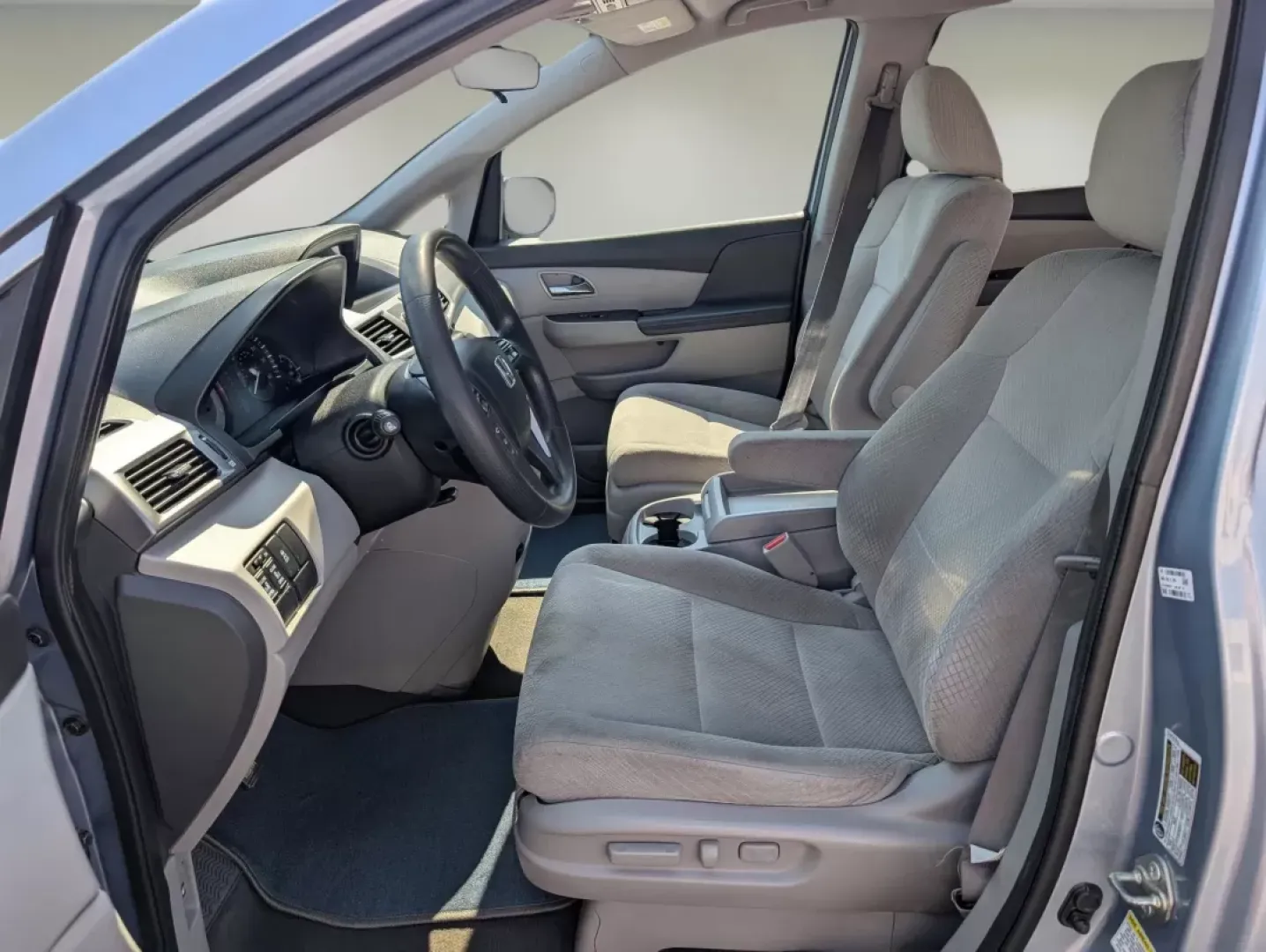 2014 Honda Odyssey EX (5FNRL5H45EB) with an Other engine, located at 5115 14th Ave., Columbus, GA, 31904, (706) 323-0345, 32.511494, -84.971046 - **Discover Family Adventures with the 2014 Honda Odyssey EX at Gils Auto in Phenix City, AL!**<br /> <br /> Are you on the hunt for a reliable family vehicle that combines space, comfort, and advanced features? Look no further than this 2014 Honda Odyssey EX, designed to make your family outings and - Photo#9