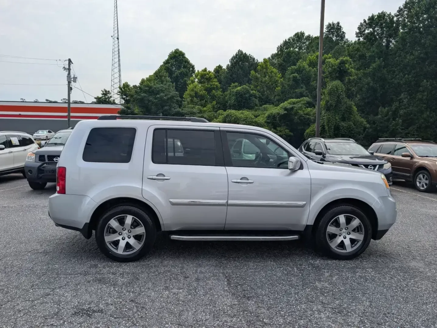 2014 Honda Pilot Touring (5FNYF3H99EB) with an Other engine, located at 3959 U.S. 80 W, Phenix City, AL, 36870, (334) 297-4885, 32.469296, -85.135185 - 2014 Honda Pilot Touring - Photo#3