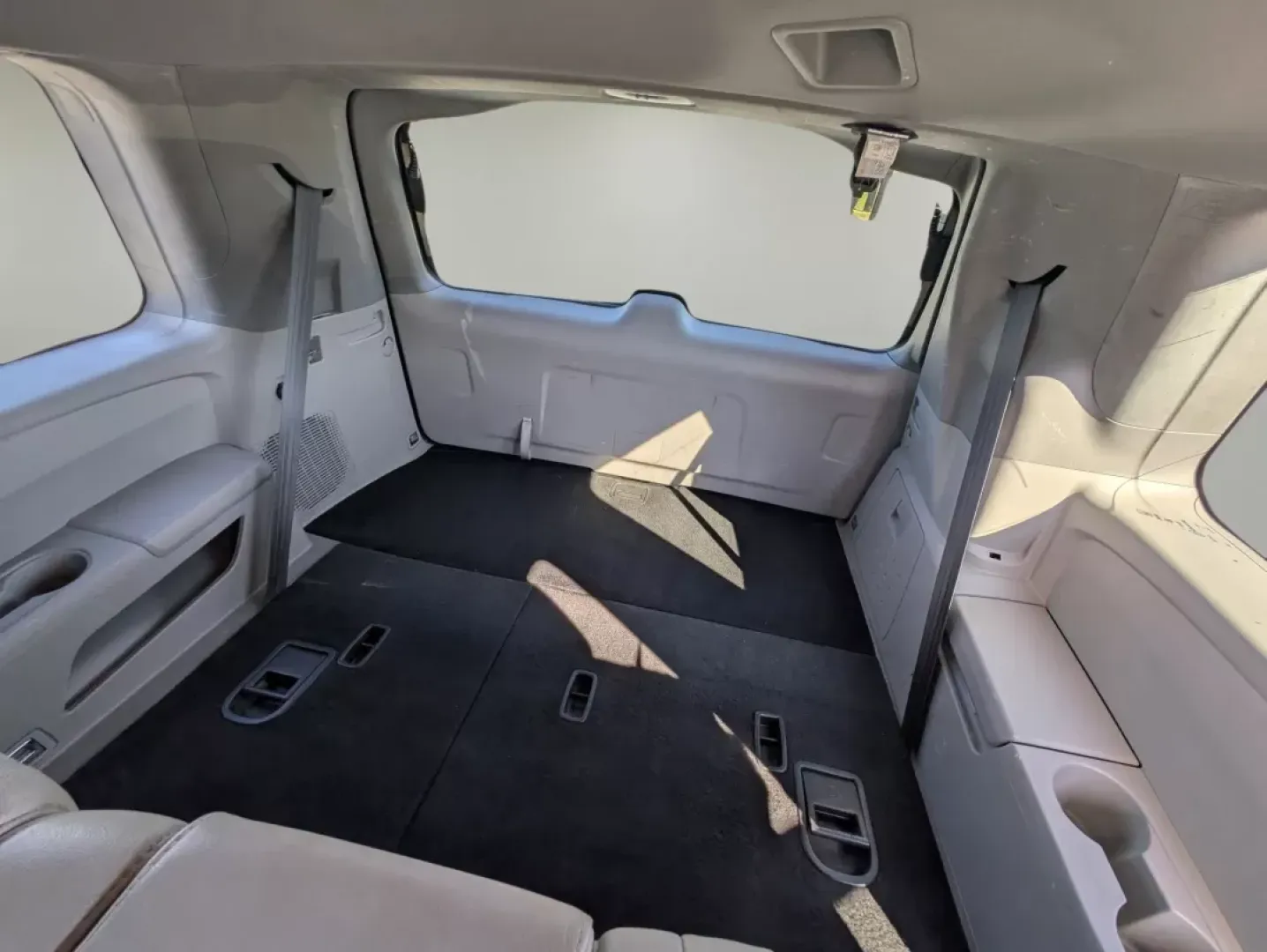 2014 Honda Pilot EX-L (5FNYF3H75EB) with an Other engine, located at 7000 Northlake Connector, Columbus, GA, 31904, (706) 987-8085, 32.524975, -84.978134 - **Discover Your Adventure-Worthy 2014 Honda Pilot EX-L at Gils Auto!**<br /> <br /> Are you ready to elevate your family outings or weekend getaways? Look no further than this 2014 Honda Pilot EX-L, available now at Gils Auto in Phenix City, AL. This versatile SUV is designed for those who embrace a - Photo#11