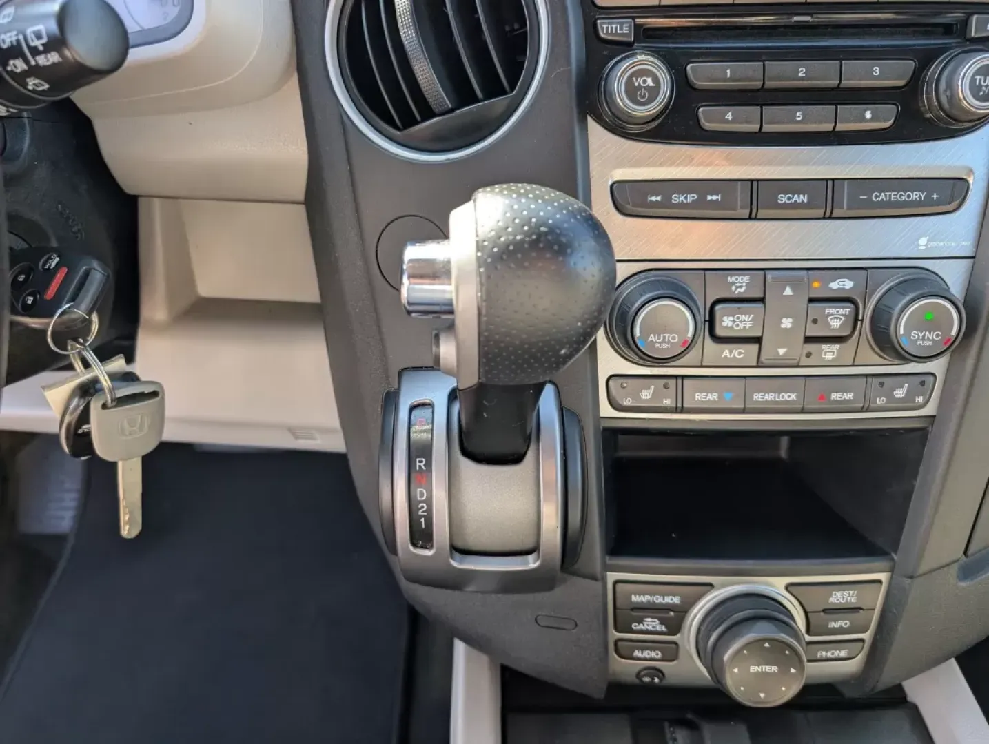 2014 Honda Pilot EX-L (5FNYF3H75EB) with an Other engine, located at 7000 Northlake Connector, Columbus, GA, 31904, (706) 987-8085, 32.524975, -84.978134 - **Discover Your Adventure-Worthy 2014 Honda Pilot EX-L at Gils Auto!**<br /> <br /> Are you ready to elevate your family outings or weekend getaways? Look no further than this 2014 Honda Pilot EX-L, available now at Gils Auto in Phenix City, AL. This versatile SUV is designed for those who embrace a - Photo#14