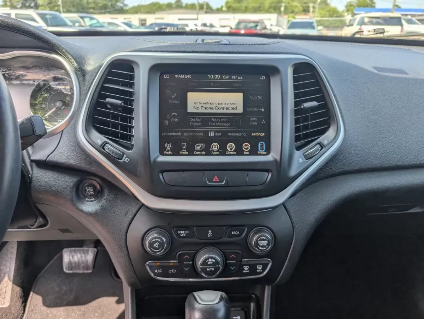 2014 /Black/Iceland Gray Jeep Cherokee Limited (1C4PJMDS4EW) with an Other engine, located at 3959 U.S. 80 W, Phenix City, AL, 36870, (334) 297-4885, 32.469296, -85.135185 - **Explore the Great Outdoors with This 2014 Jeep Cherokee Limited Perfect for Adventure Seekers in Phenix City!**<br /> <br /> Are you ready to elevate your adventures on and off the beaten path? Look no further than this stunning 2014 Jeep Cherokee Limited, a versatile Sport Utility Vehicle that c - Photo#14