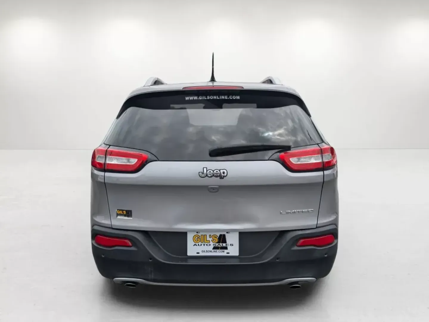 2014 /Black Jeep Cherokee Limited (1C4PJLDSXEW) with an Regular Unleaded V-6 3.2 L/198 engine, 9-Speed Automatic w/OD transmission, located at 1430 Gateway Drive, Opelika, AL, 36801, (334) 239-0944, 32.637871, -85.409790 - **Elevate Your Adventures with the 2014 Jeep Cherokee Limited in Opelika, AL**<br /> <br /> Are you ready to make unforgettable memories on your next family road trip or weekend adventure? Look no further than Gils Auto in Opelika, AL, where we offer this stunning 2014 Jeep Cherokee Limited. Perfect - Photo#6