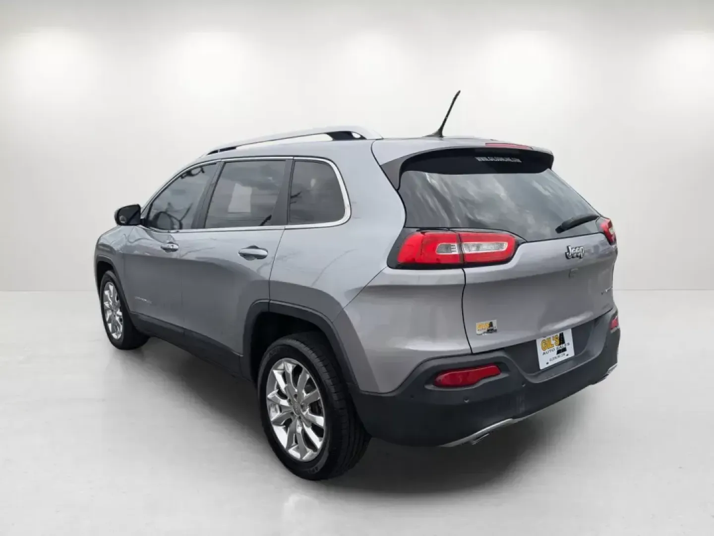 2014 /Black Jeep Cherokee Limited (1C4PJLDSXEW) with an Regular Unleaded V-6 3.2 L/198 engine, 9-Speed Automatic w/OD transmission, located at 1430 Gateway Drive, Opelika, AL, 36801, (334) 239-0944, 32.637871, -85.409790 - **Elevate Your Adventures with the 2014 Jeep Cherokee Limited in Opelika, AL**<br /> <br /> Are you ready to make unforgettable memories on your next family road trip or weekend adventure? Look no further than Gils Auto in Opelika, AL, where we offer this stunning 2014 Jeep Cherokee Limited. Perfect - Photo#7