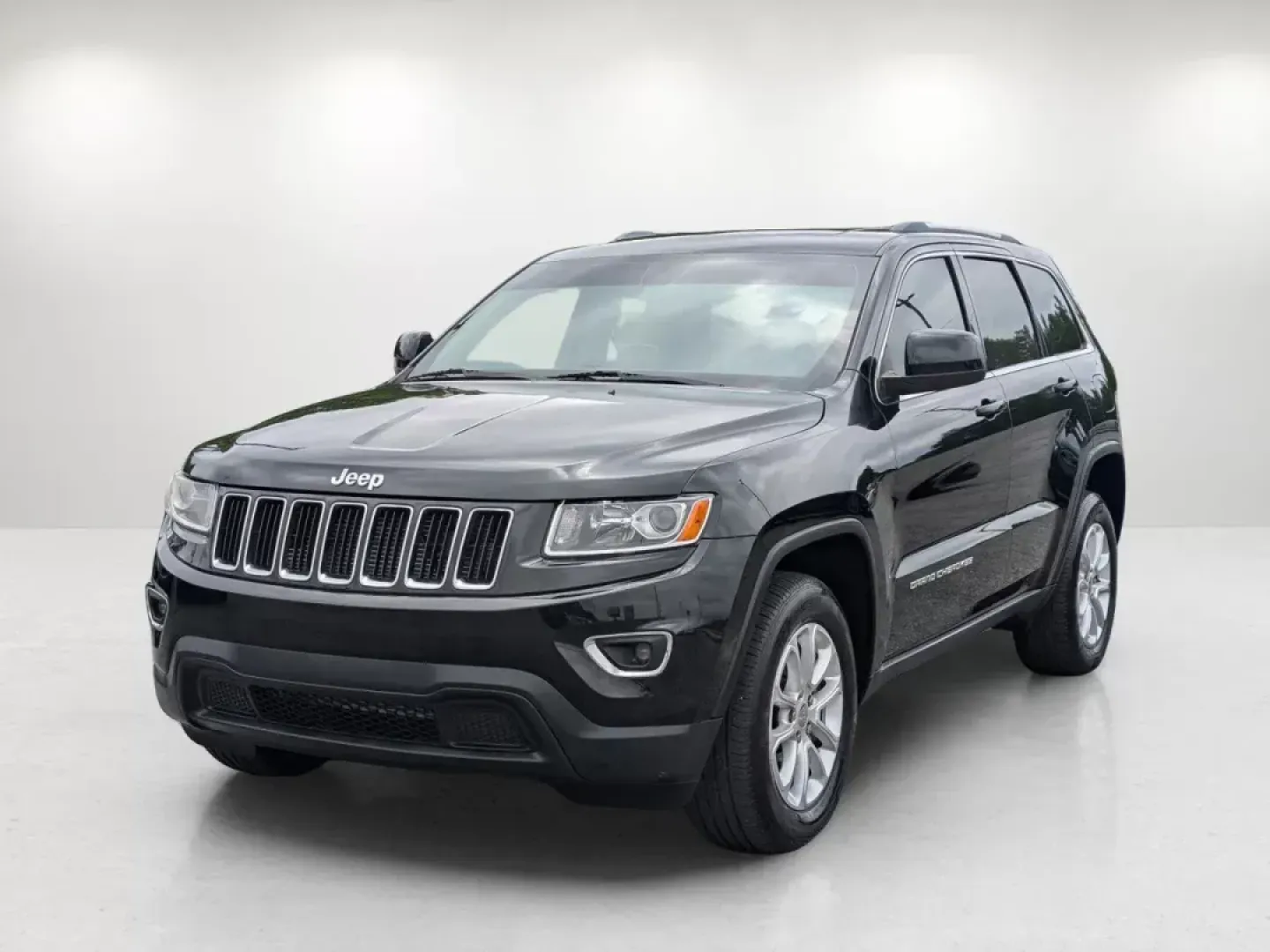 2014 /Black/Lt Frost Beige Jeep Grand Cherokee Laredo (1C4RJEAG1EC) with an Regular Unleaded V-6 3.6 L/220 engine, 8-Speed Automatic w/OD transmission, located at 804 22nd Ave, Phenix City, AL, 36870, (334) 297-1860, 32.484749, -85.024475 - 2014 Jeep Grand Cherokee Laredo - Photo#0