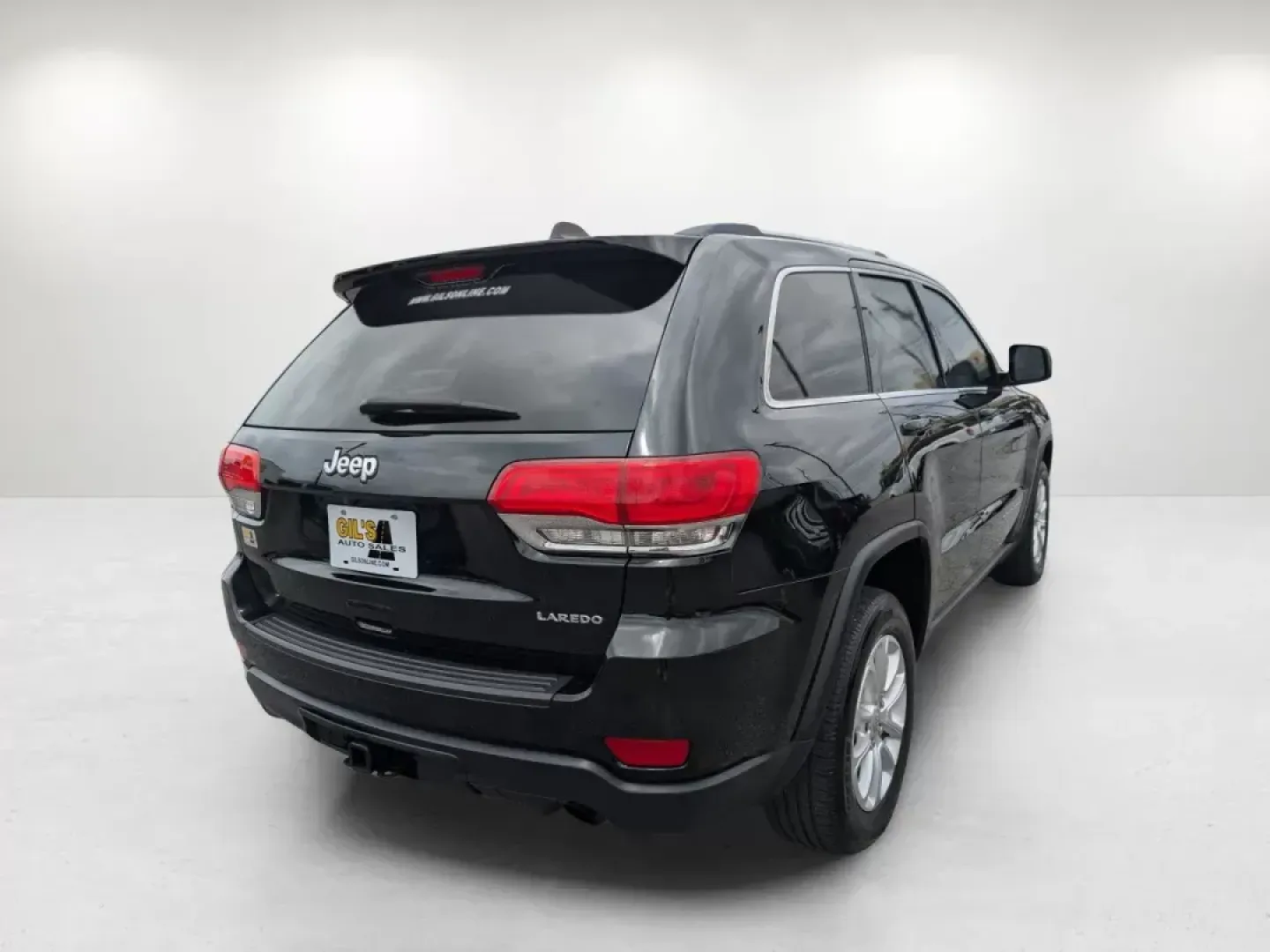 2014 /Black/Lt Frost Beige Jeep Grand Cherokee Laredo (1C4RJEAG1EC) with an Regular Unleaded V-6 3.6 L/220 engine, 8-Speed Automatic w/OD transmission, located at 804 22nd Ave, Phenix City, AL, 36870, (334) 297-1860, 32.484749, -85.024475 - 2014 Jeep Grand Cherokee Laredo - Photo#4