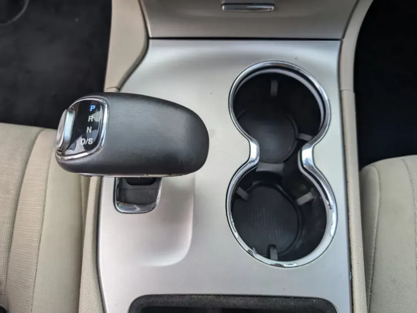 2014 /Black/Lt Frost Beige Jeep Grand Cherokee Laredo (1C4RJEAG1EC) with an Regular Unleaded V-6 3.6 L/220 engine, 8-Speed Automatic w/OD transmission, located at 804 22nd Ave, Phenix City, AL, 36870, (334) 297-1860, 32.484749, -85.024475 - 2014 Jeep Grand Cherokee Laredo - Photo#12