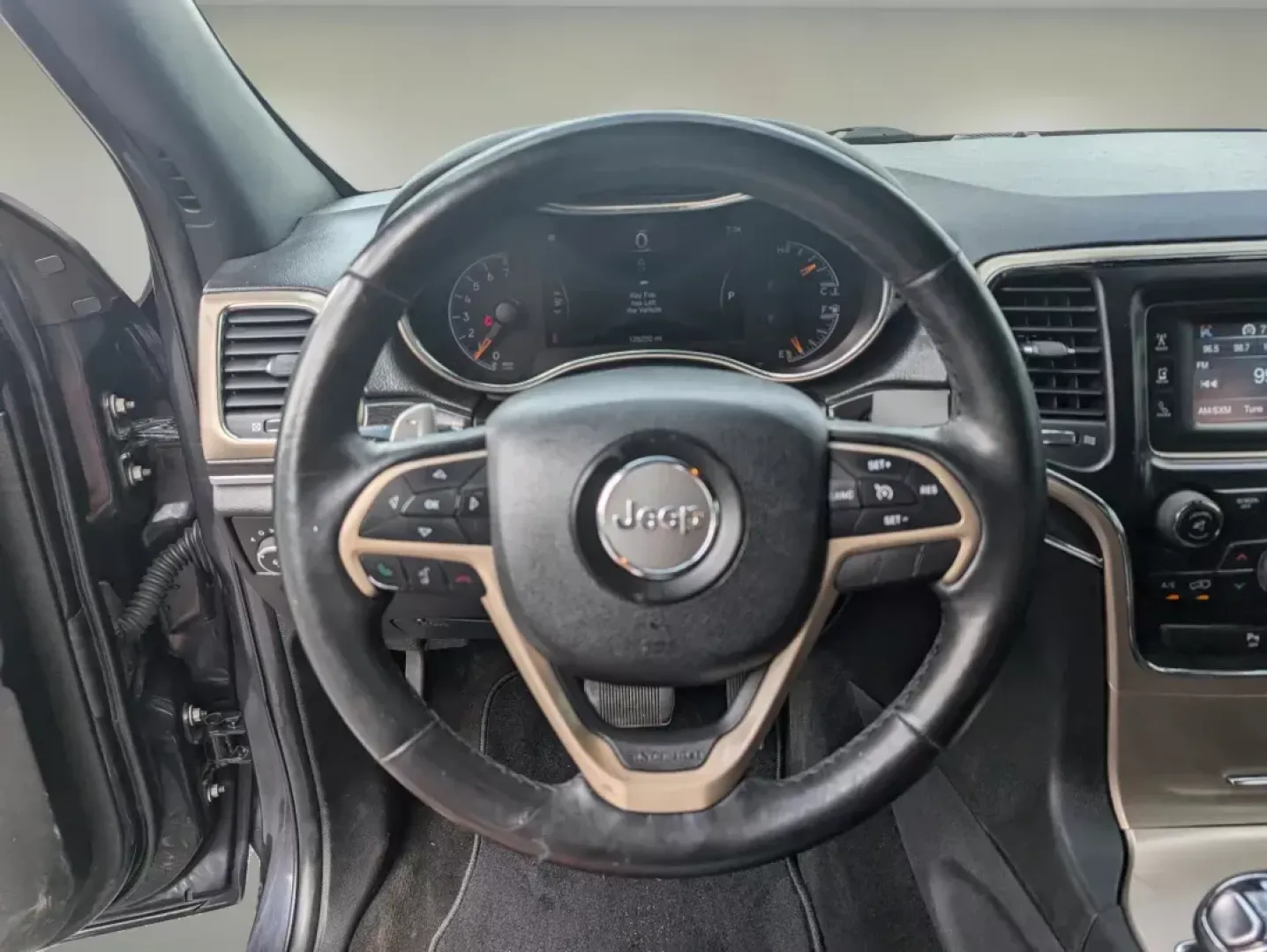 2014 /Black Jeep Grand Cherokee Limited (1C4RJFBG0EC) with an Other engine, located at 804 22nd Ave, Phenix City, AL, 36870, (334) 297-1860, 32.484749, -85.024475 - **Explore Adventure with the 2014 Jeep Grand Cherokee Limited Perfect for Every Journey!**<br /> <br /> Are you ready to elevate your driving experience and embrace endless adventures? The 2014 Jeep Grand Cherokee Limited is here to make your journeys more thrilling and enjoyable. Whether you're na - Photo#10