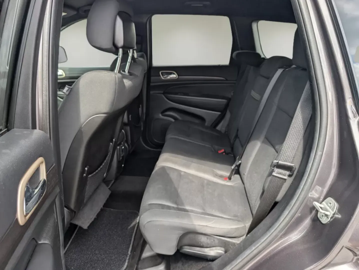 2014 /Black Jeep Grand Cherokee Laredo (1C4RJEAG8EC) with an Other engine, located at 804 22nd Ave, Phenix City, AL, 36870, (334) 297-1860, 32.484749, -85.024475 - 2014 Jeep Grand Cherokee Laredo - Photo#10