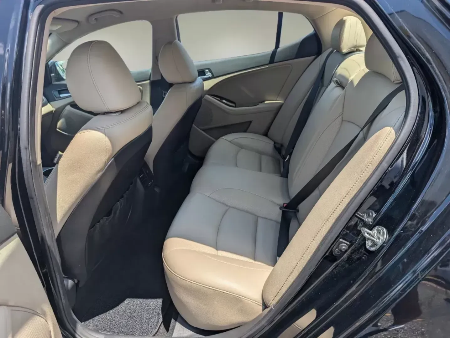 2014 /Beige Kia Optima EX (5XXGN4A73EG) with an Other engine, located at 5115 14th Ave., Columbus, GA, 31904, (706) 323-0345, 32.511494, -84.971046 - Elevate your driving experience with the stunning 2014 Kia Optima EX, now available at Gils Auto - Columbus, located at 5115 14th Ave., Columbus, GA 31904. This exceptional sedan is not only an eye-catcher with its sleek Ebony Black exterior and sophisticated beige leather interior, but it also offe - Photo#10