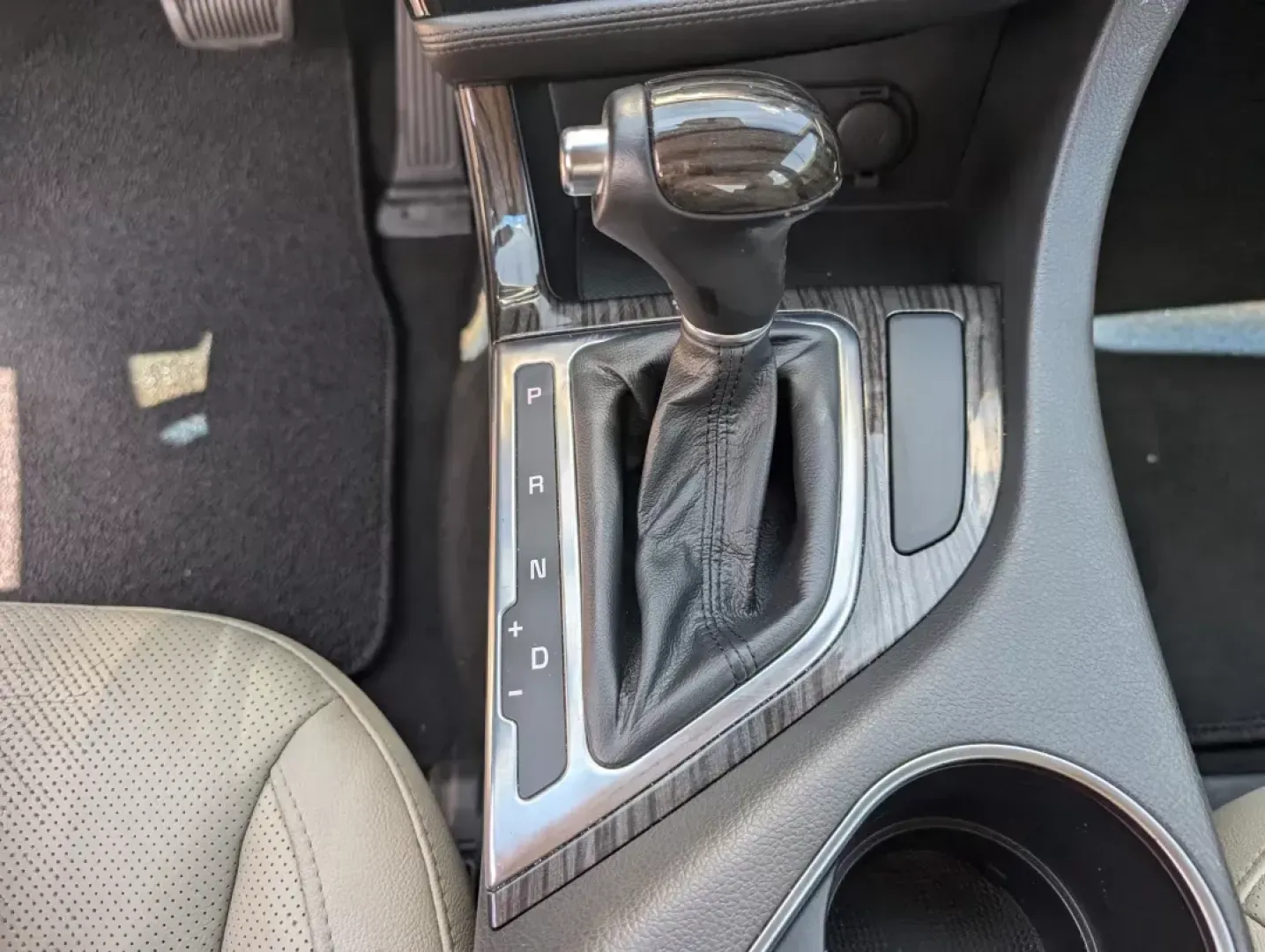 2014 /Beige Kia Optima EX (5XXGN4A73EG) with an Other engine, located at 5115 14th Ave., Columbus, GA, 31904, (706) 323-0345, 32.511494, -84.971046 - Elevate your driving experience with the stunning 2014 Kia Optima EX, now available at Gils Auto - Columbus, located at 5115 14th Ave., Columbus, GA 31904. This exceptional sedan is not only an eye-catcher with its sleek Ebony Black exterior and sophisticated beige leather interior, but it also offe - Photo#13