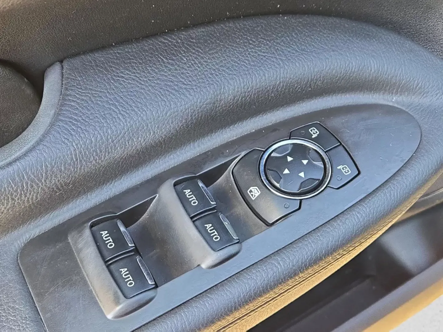 2014 Lincoln MKT (2LMHJ5NK0EB) with an Other engine, located at 1430 Gateway Drive, Opelika, AL, 36801, (334) 239-0944, 32.637871, -85.409790 - ### Experience Luxury and Versatility with the 2014 Lincoln MKT at Gils Auto in Phenix City<br /> <br /> Are you searching for a vehicle that seamlessly combines elegance, comfort, and practicality? Look no further than the 2014 Lincoln MKT, now available at Gils Auto in Phenix City, AL! This sporty - Photo#10