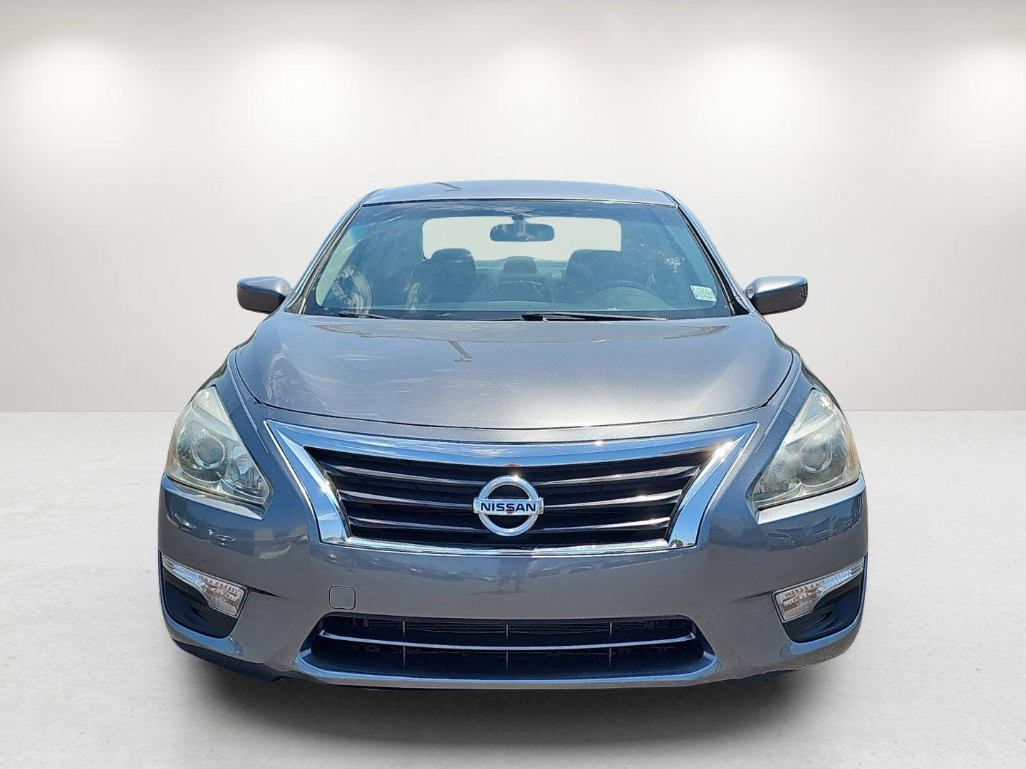 2014 /Charcoal Nissan Altima 2.5 S (1N4AL3AP6EC) with an Regular Unleaded I-4 2.5 L/152 engine, 1-Speed CVT w/OD transmission, located at 521 Old Farm Lane Rd, Prattville, AL, 36066, (334) 325-1505, 32.482460, -86.416367 - 2014 Nissan Altima 2.5 S - Photo#2