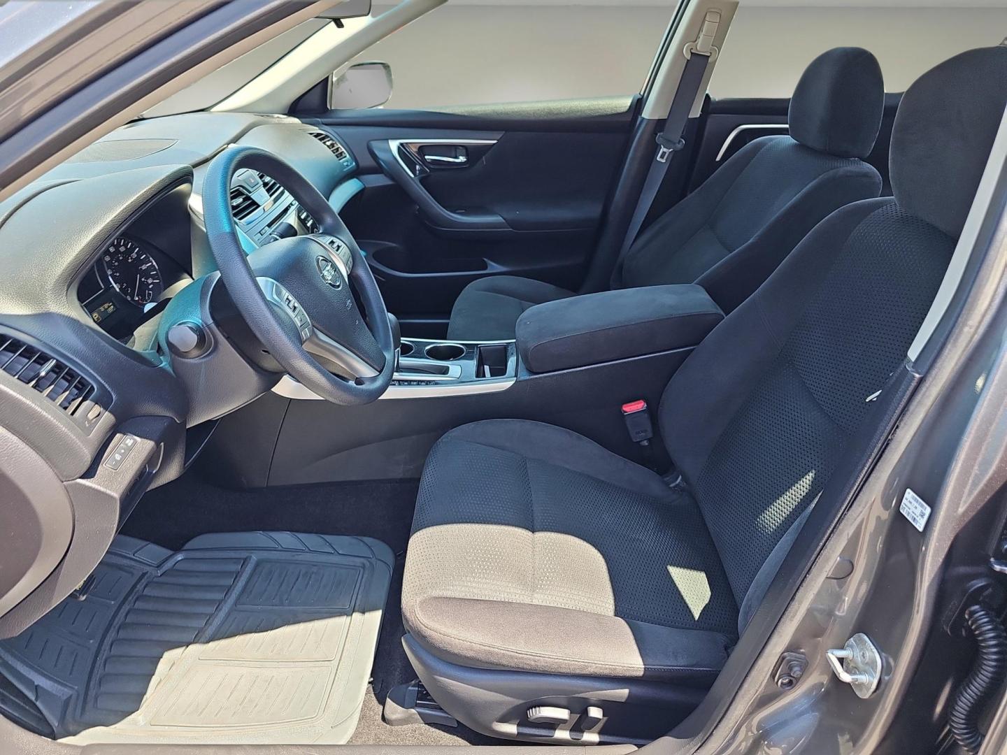 2014 /Charcoal Nissan Altima 2.5 S (1N4AL3AP6EC) with an Regular Unleaded I-4 2.5 L/152 engine, 1-Speed CVT w/OD transmission, located at 521 Old Farm Lane Rd, Prattville, AL, 36066, (334) 325-1505, 32.482460, -86.416367 - 2014 Nissan Altima 2.5 S - Photo#10