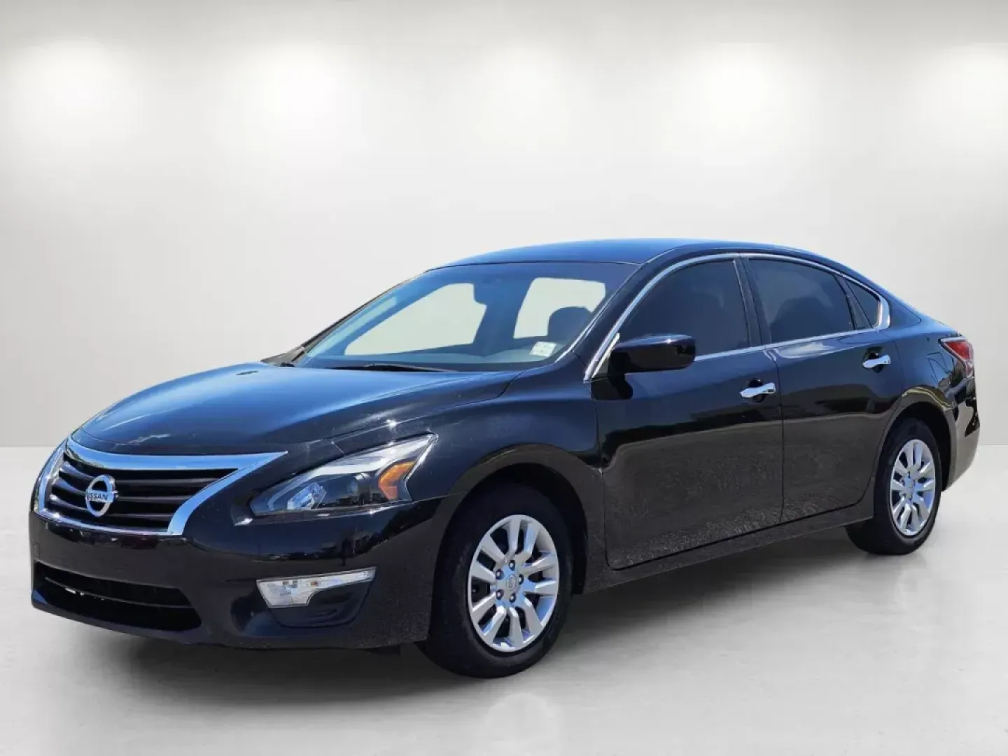 2014 /Charcoal Nissan Altima 2.5 S (1N4AL3AP5EC) with an Regular Unleaded I-4 2.5 L/152 engine, 1-Speed CVT w/OD transmission, located at 521 Old Farm Lane Rd, Prattville, AL, 36066, (334) 325-1505, 32.482460, -86.416367 - 2014 Nissan Altima 2.5 S - Photo#1