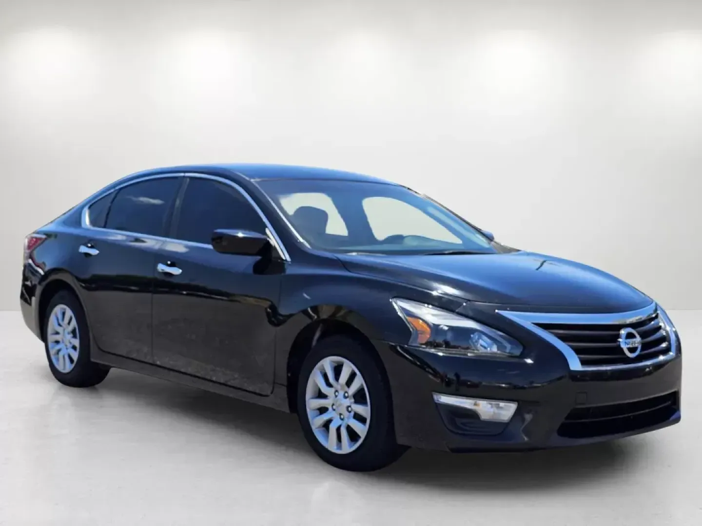 2014 /Charcoal Nissan Altima 2.5 S (1N4AL3AP5EC) with an Regular Unleaded I-4 2.5 L/152 engine, 1-Speed CVT w/OD transmission, located at 521 Old Farm Lane Rd, Prattville, AL, 36066, (334) 325-1505, 32.482460, -86.416367 - 2014 Nissan Altima 2.5 S - Photo#3