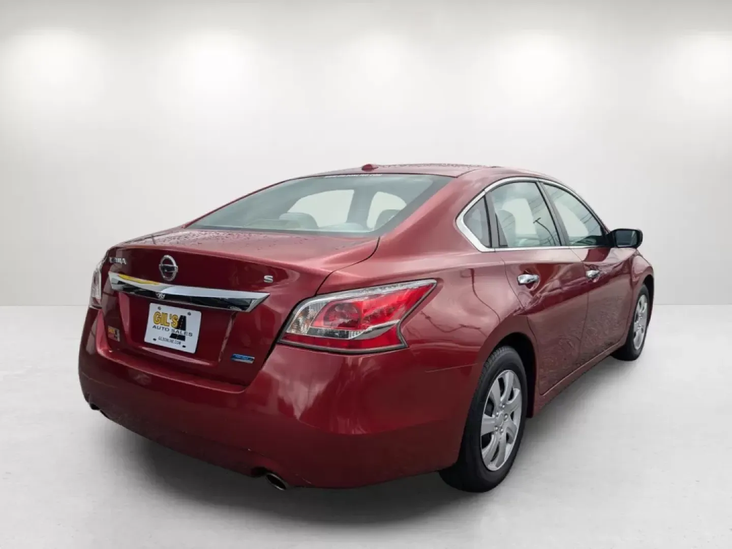 2014 /Beige Nissan Altima 2.5 S (1N4AL3AP7EC) with an Other engine, located at 804 22nd Ave, Phenix City, AL, 36870, (334) 297-1860, 32.484749, -85.024475 - **Elevate Your Commute with the 2014 Nissan Altima 2.5 S Perfect for Daily Drivers!**<br /> <br /> If you're seeking a blend of reliability, comfort, and style for your daily commute, look no further than the 2014 Nissan Altima 2.5 S. This versatile sedan is ideal for anyone from busy professionals - Photo#4