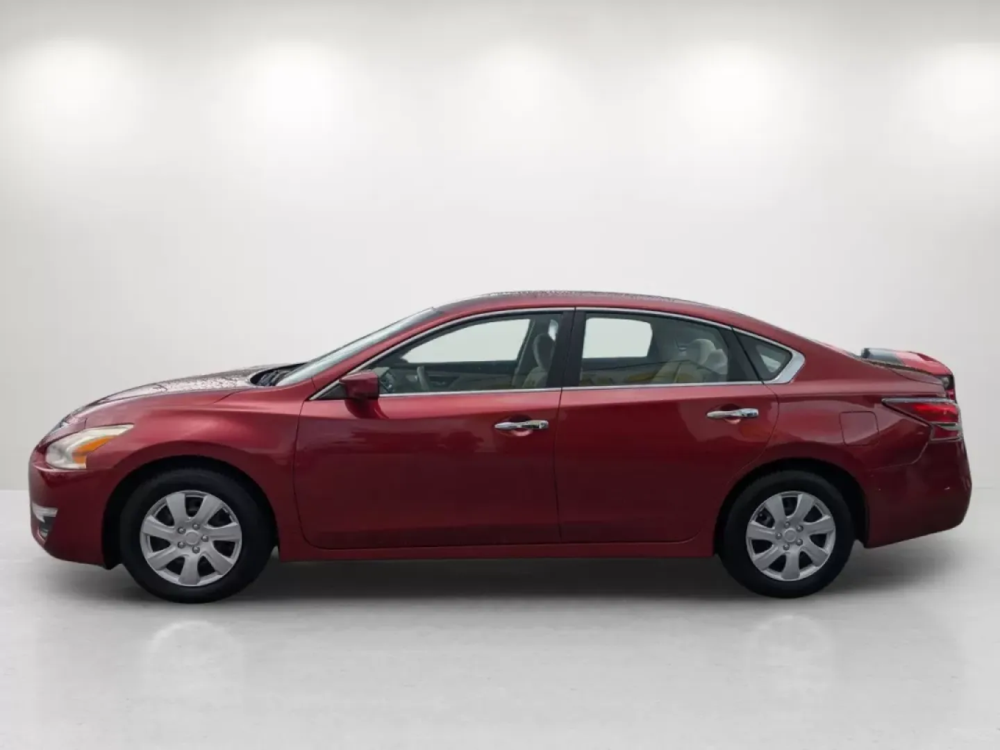 2014 /Beige Nissan Altima 2.5 S (1N4AL3AP7EC) with an Other engine, located at 804 22nd Ave, Phenix City, AL, 36870, (334) 297-1860, 32.484749, -85.024475 - **Elevate Your Commute with the 2014 Nissan Altima 2.5 S Perfect for Daily Drivers!**<br /> <br /> If you're seeking a blend of reliability, comfort, and style for your daily commute, look no further than the 2014 Nissan Altima 2.5 S. This versatile sedan is ideal for anyone from busy professionals - Photo#7