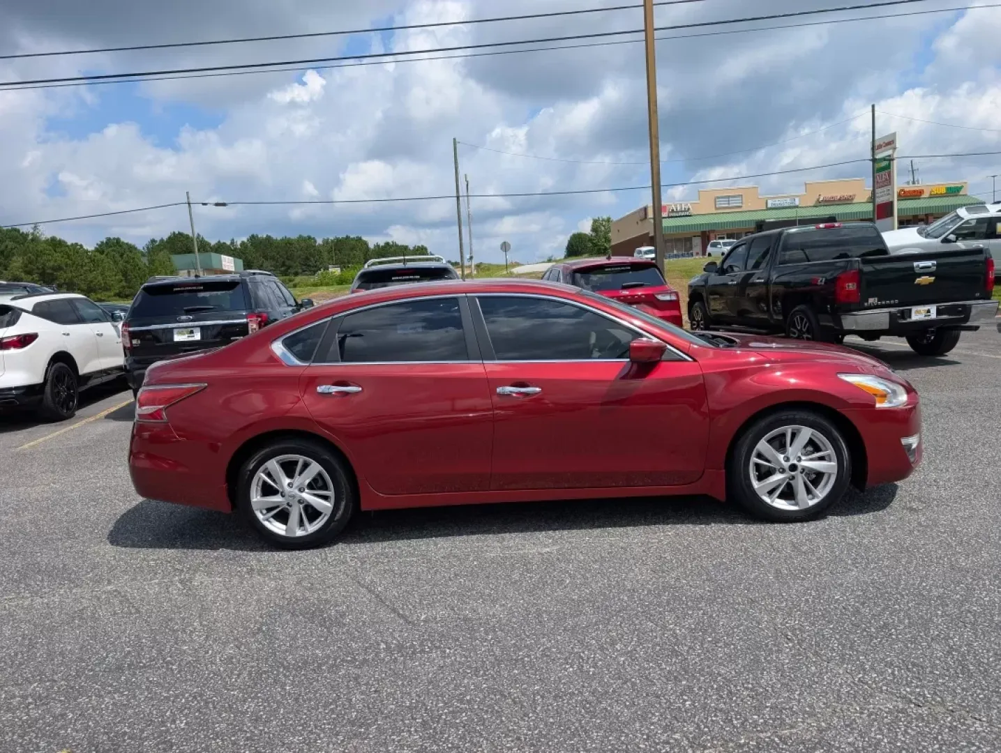 2014 /Beige Nissan Altima 2.5 SV (1N4AL3AP1EC) with an Other engine, located at 3959 U.S. 80 W, Phenix City, AL, 36870, (334) 297-4885, 32.469296, -85.135185 - ### Elevate Your Daily Drive with the 2014 Nissan Altima 2.5 SV at Gils Auto<br /> <br /> Are you looking for a reliable sedan that perfectly balances style, comfort, and performance? Look no further than this sleek **2014 Nissan Altima 2.5 SV**, available now at **Gils Auto** in **Phenix City, AL** - Photo#3